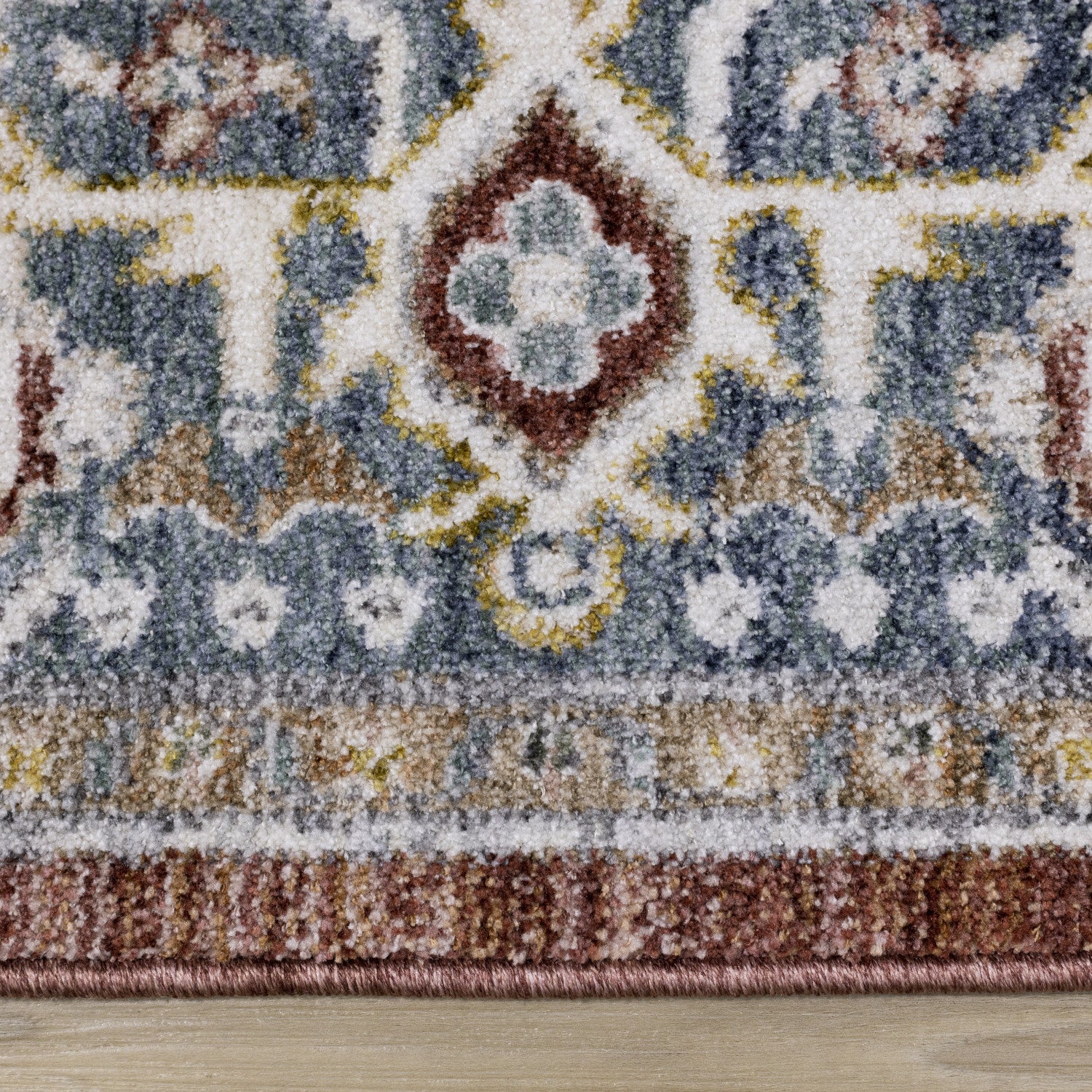 Macie Traditional Area Rug - 8' X 11' - Red/Cream