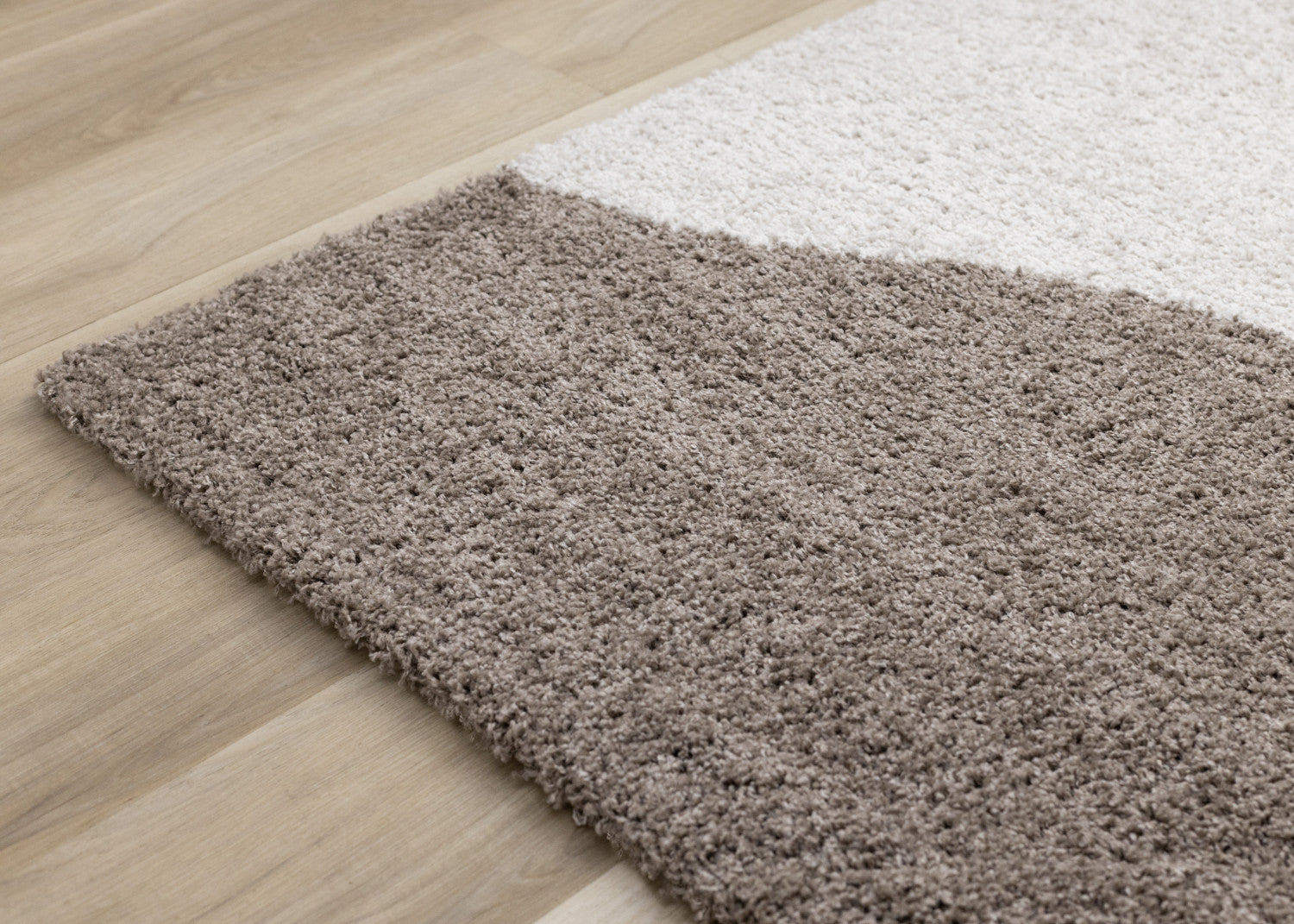Misha Soft Modern Area Rug - 5' X 8' - Grey/Taupe