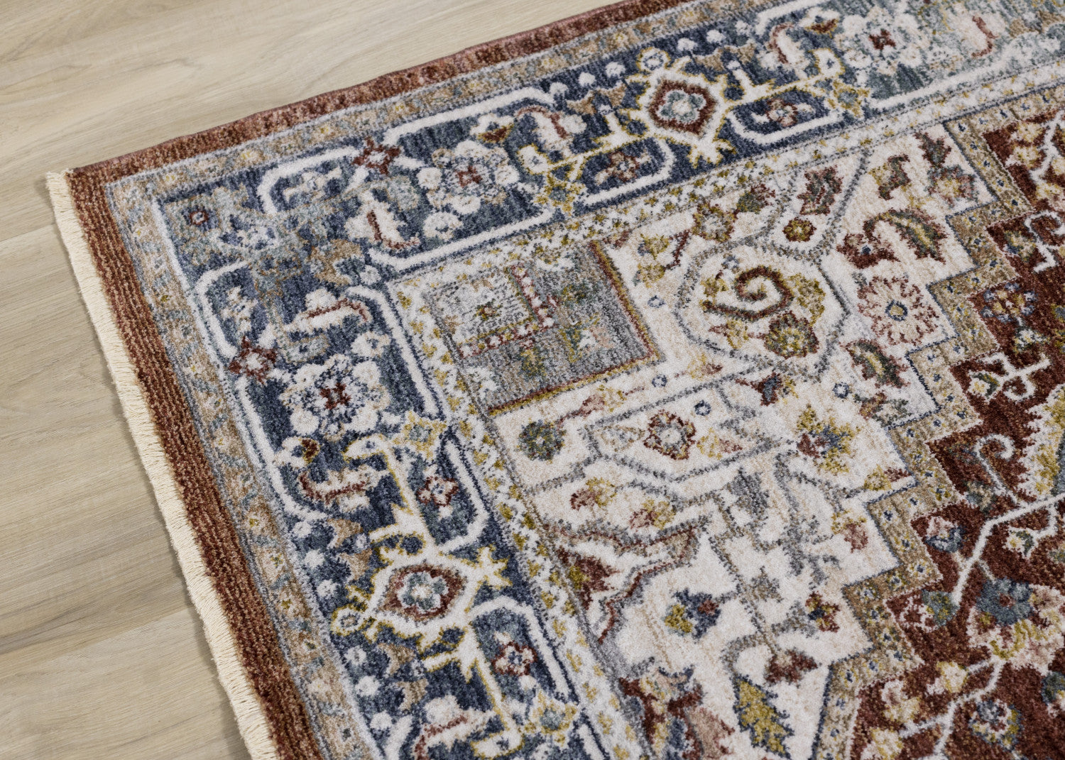 Macie Traditional Area Rug - 5' X 8' - Red/Cream