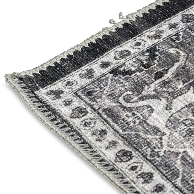 Aura Traditional Rug - 6' x 9' - Black /White