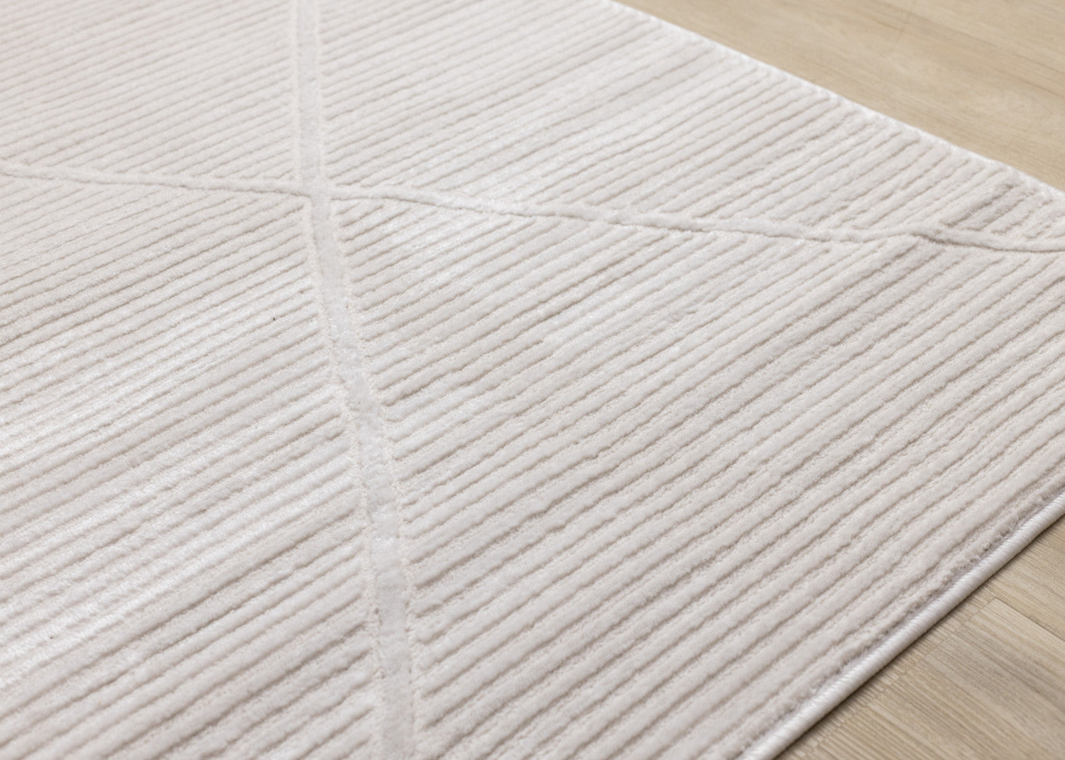Logan Modern Lines Area Rug - 5' X 8' - Cream