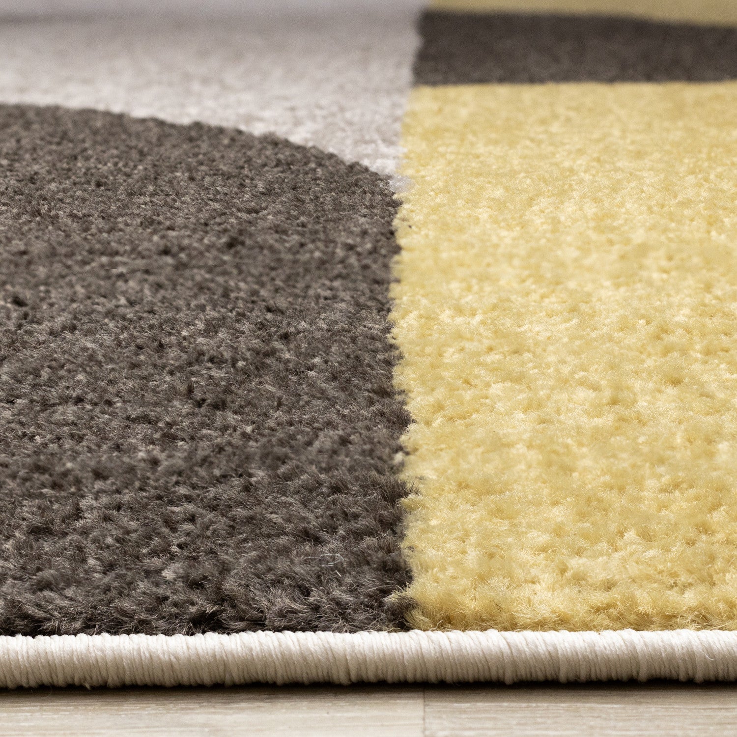 Maui Contemporary Geometric Area Rug - 5' X 8' - Cream/Yellow