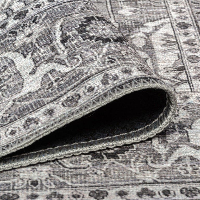 Aura Traditional Rug - 8' x 10' - Black /White