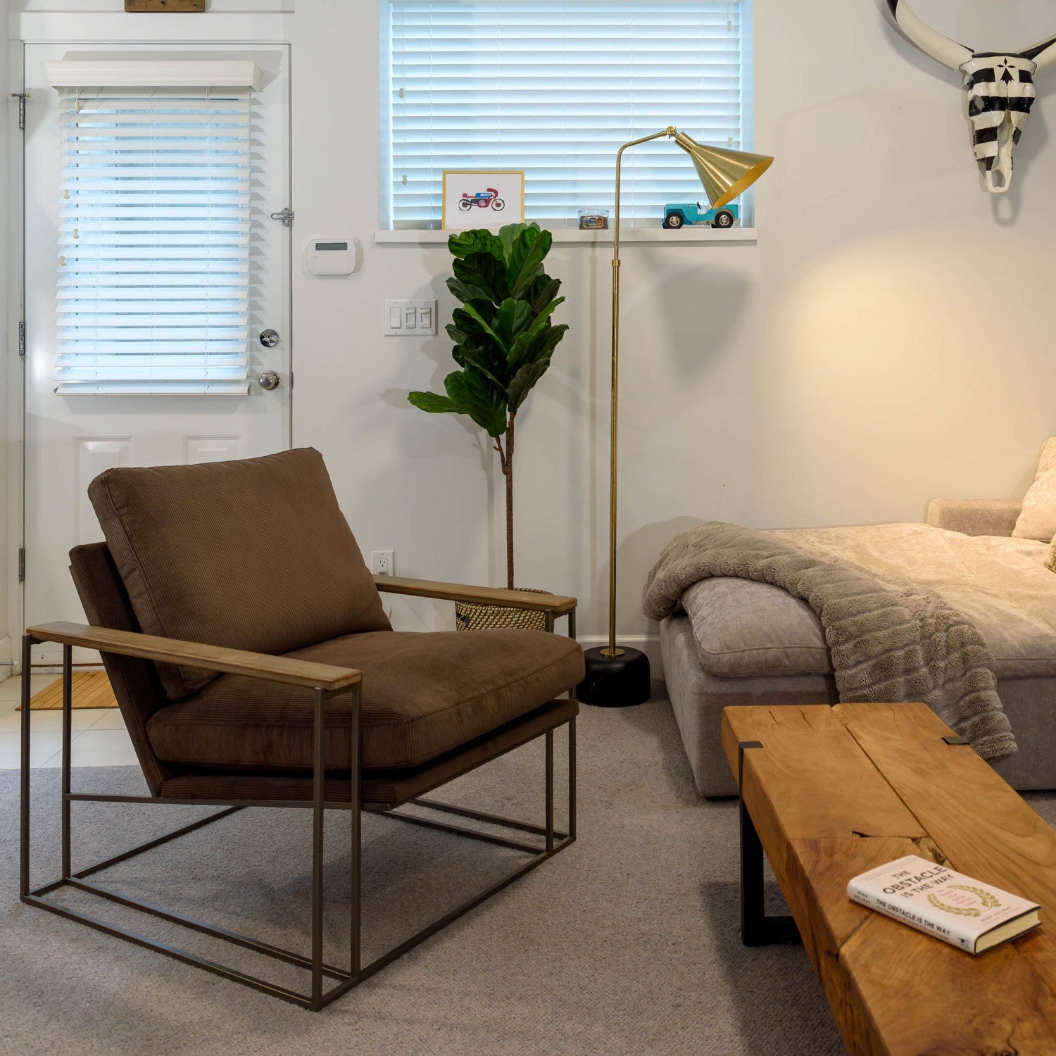 Altelune Floor Lamp - Gold