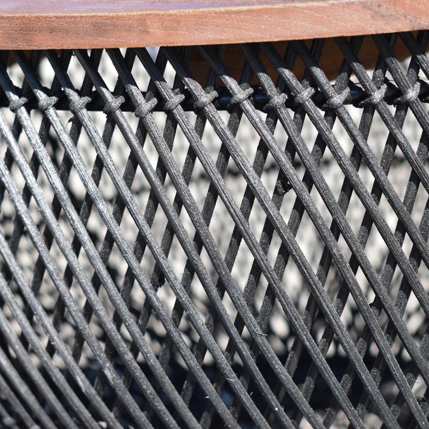 Bayan Wave Side Table - Black