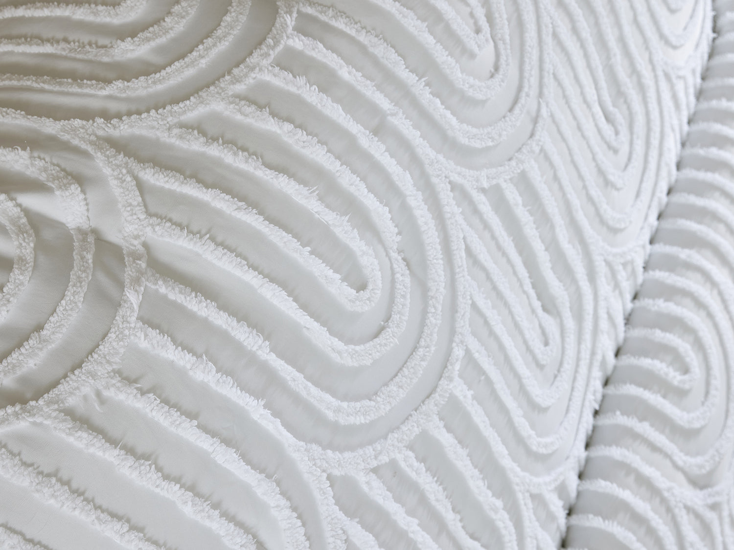 Rustic Charm 5-Piece Queen Comforter Set - White
