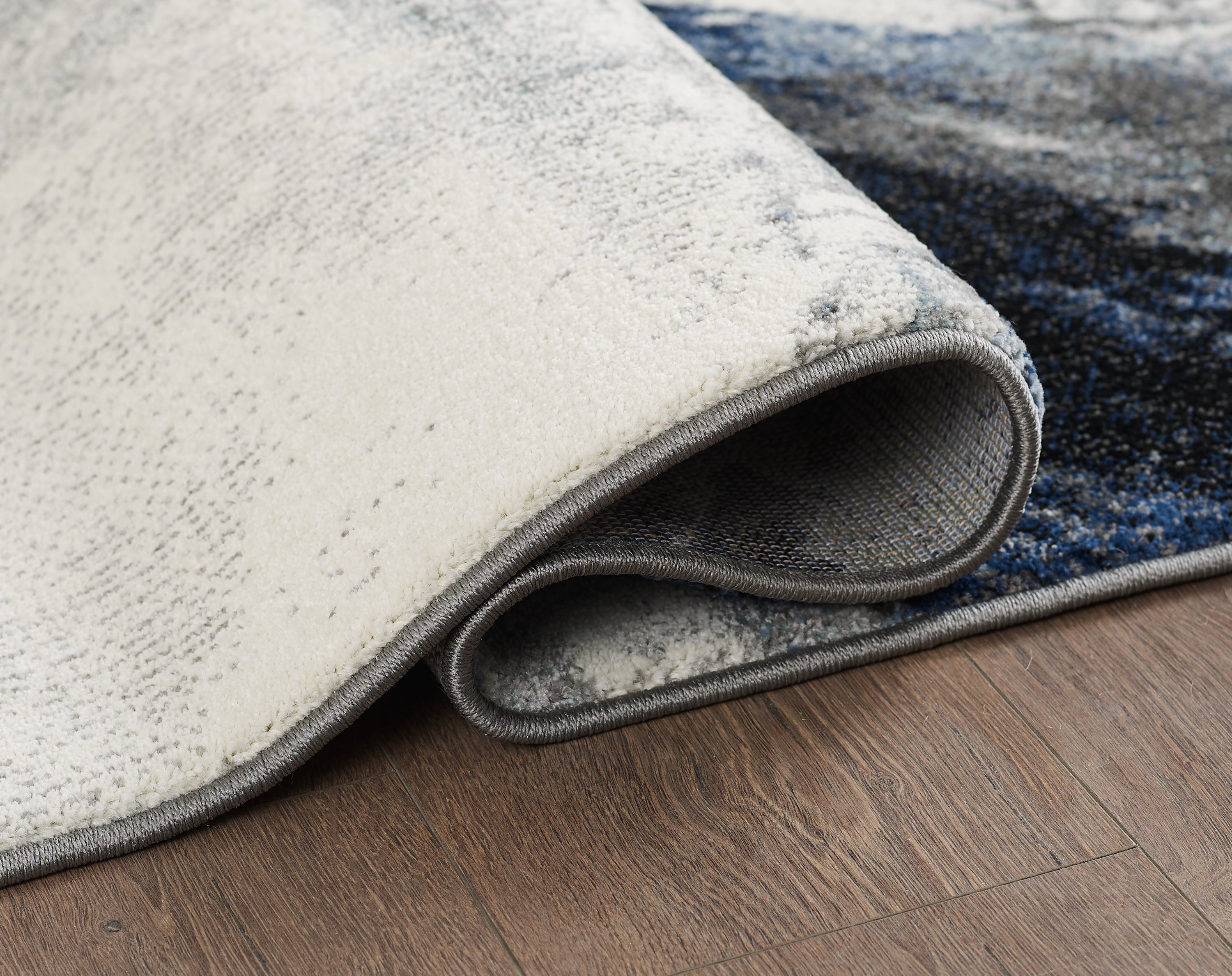 L2 Decor Diamond Area Rug 5' x 8' with Underpad - Blue