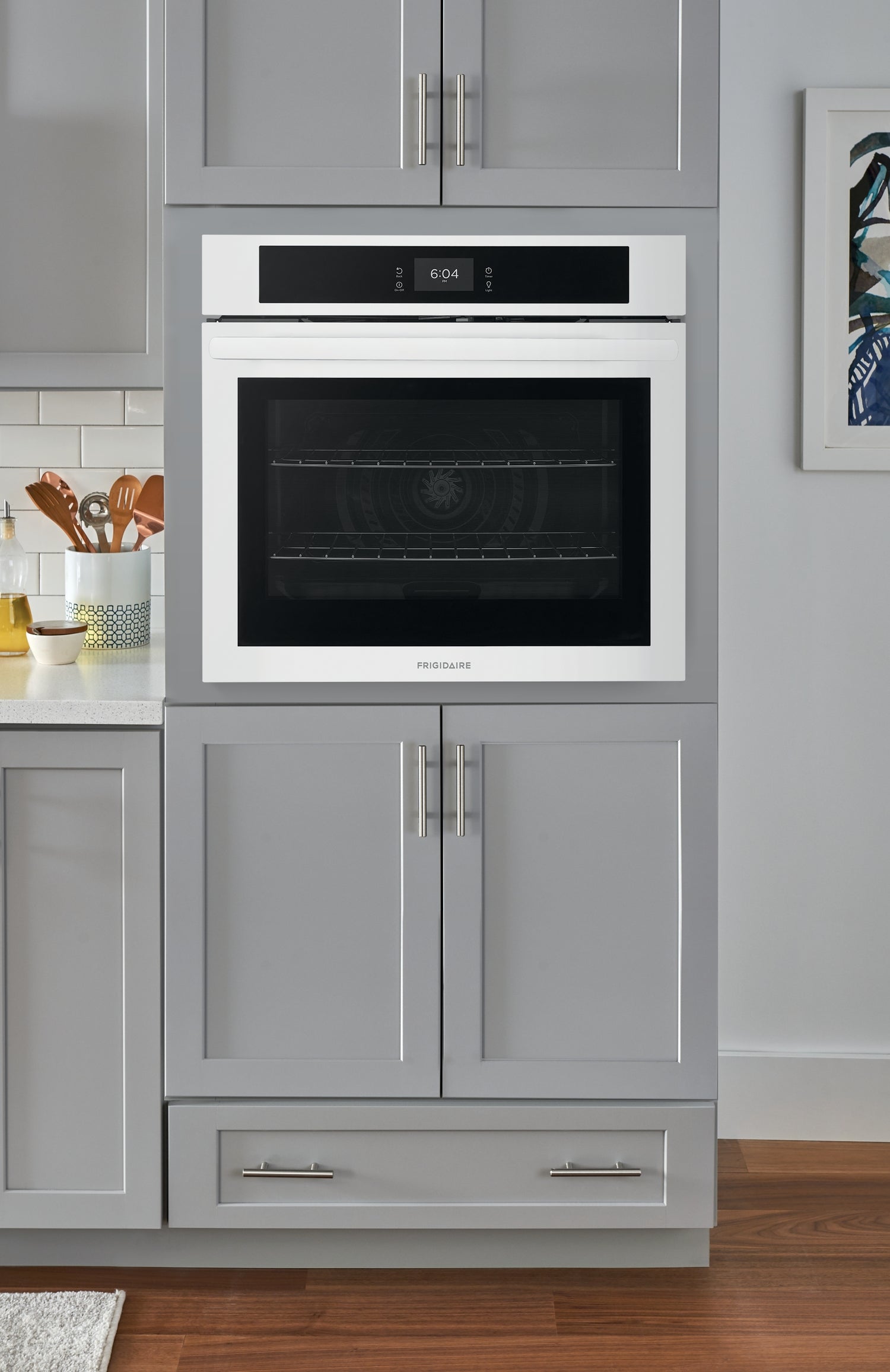 Frigidaire White 30" Single Wall Oven with Fan Convection (5.3 Cu. Ft) - FCWS3027AW
