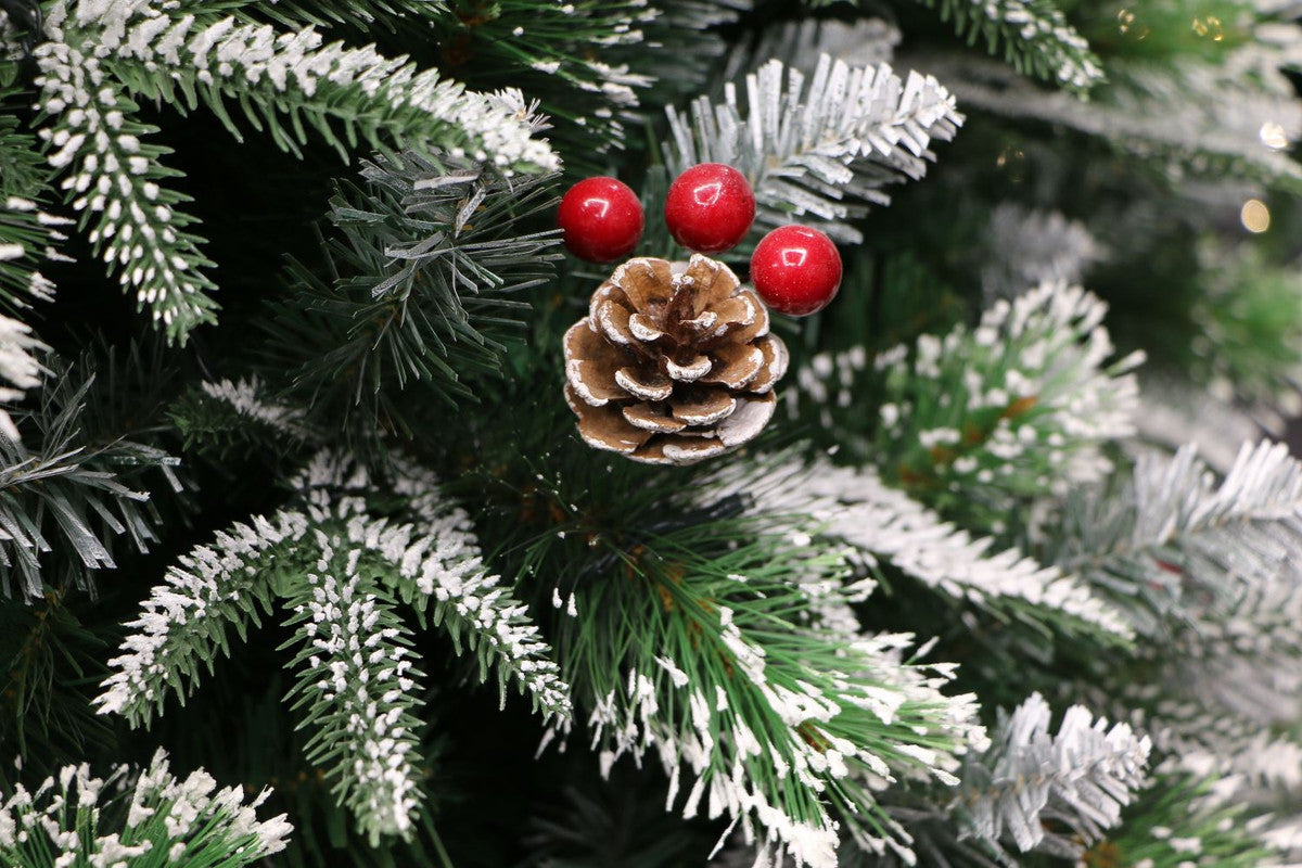 Lofoten 5ft Decorated Flocked Pine Christmas Tree
