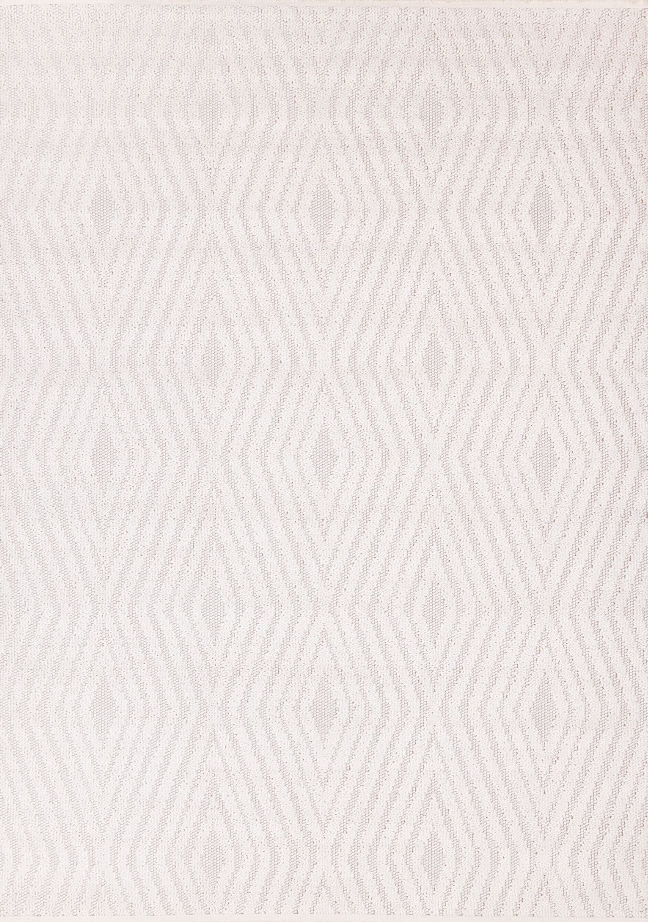 Seraphina 7'10" x 10'6" Diamond Trellis Design Area Rug - White