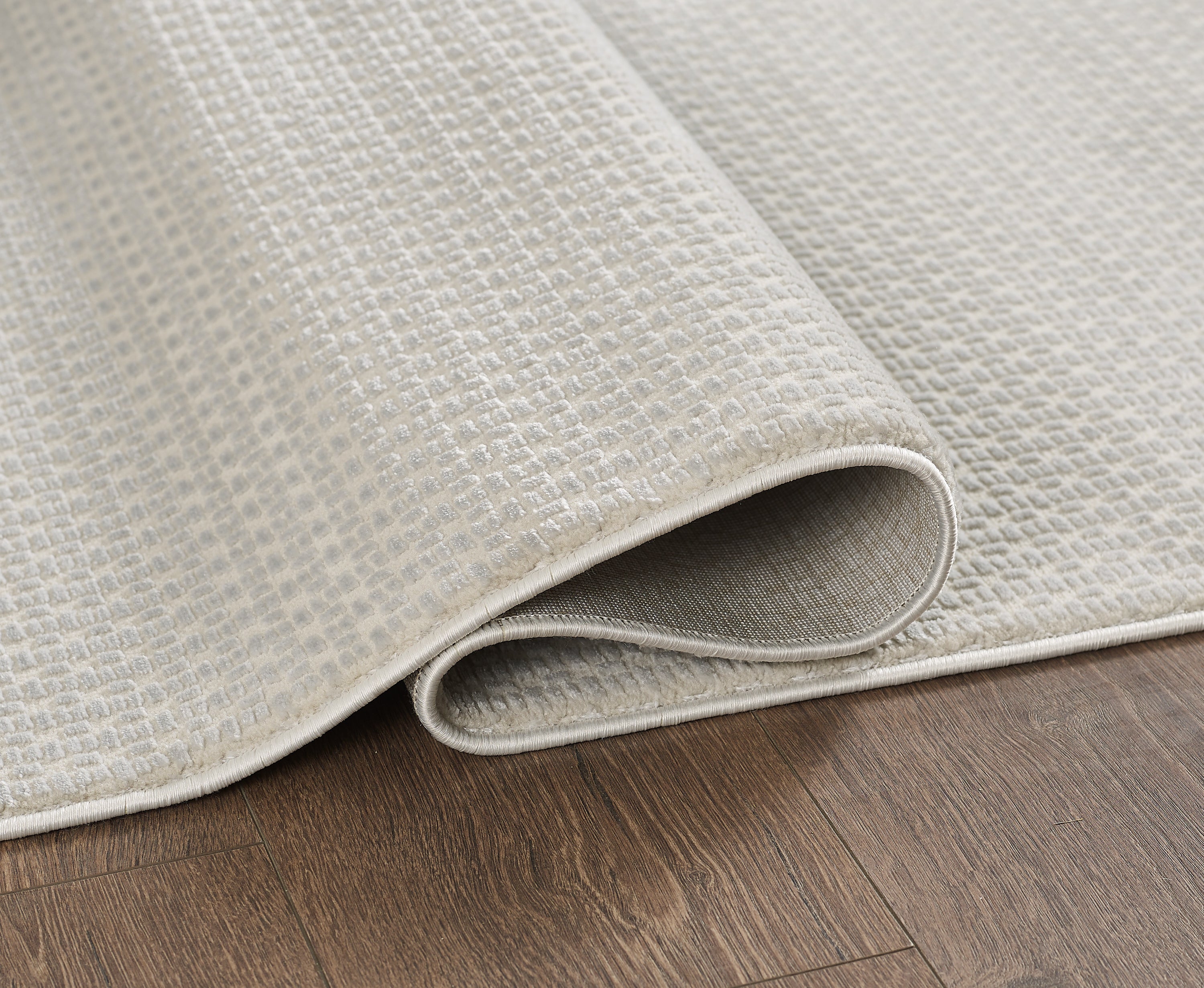 L2 Decor Novolini Area Rug 5' x 8' with Underpad - Light Grey