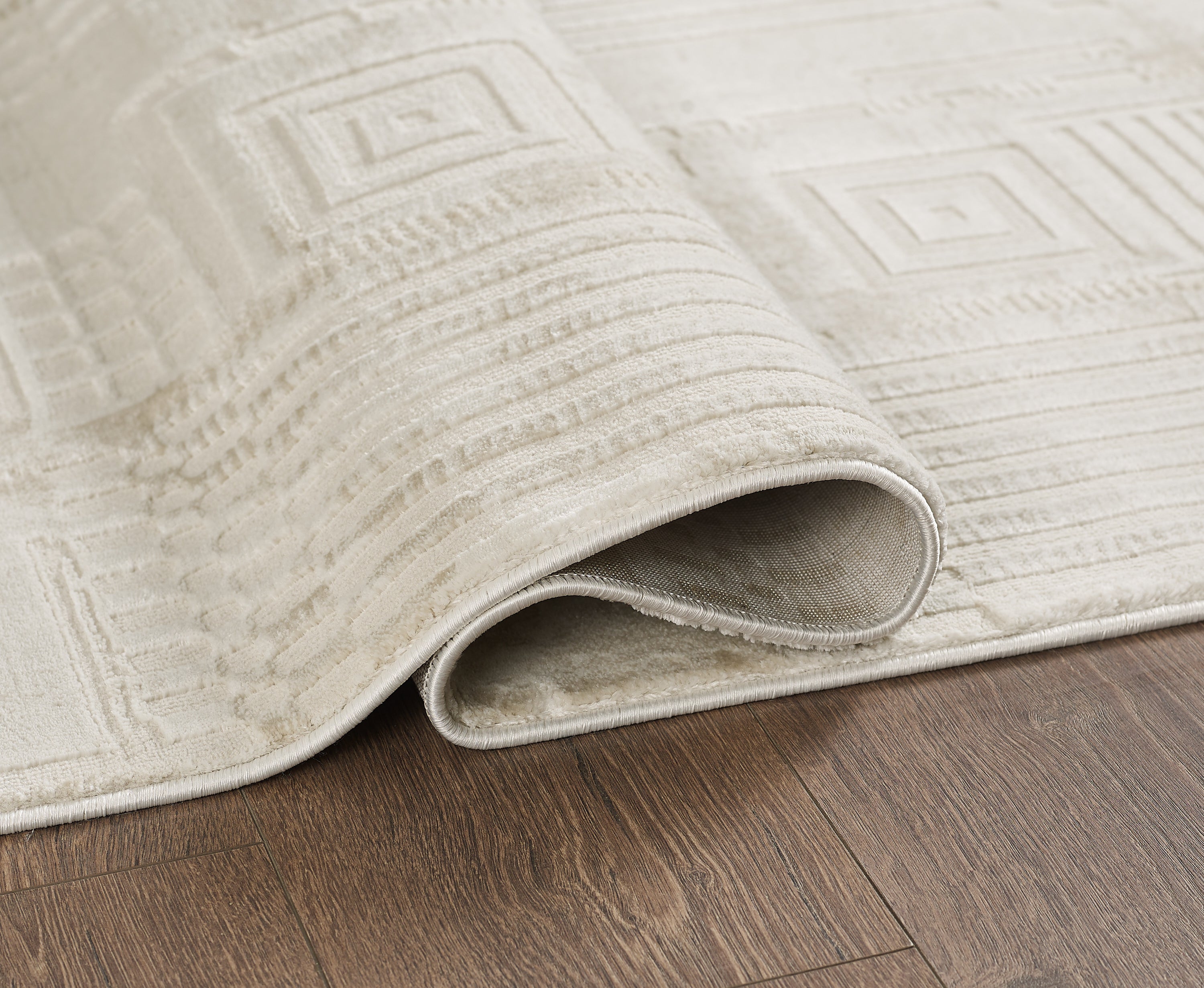 L2 Decor Petra Area Rug 7' x 10' with Underpad - Cream