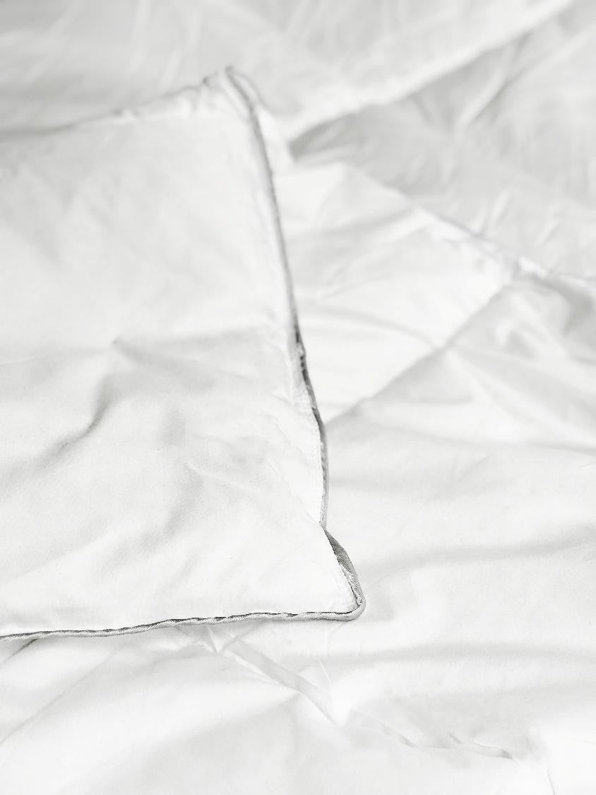 Cotton House 100% Natural Wool King Duvet - White
