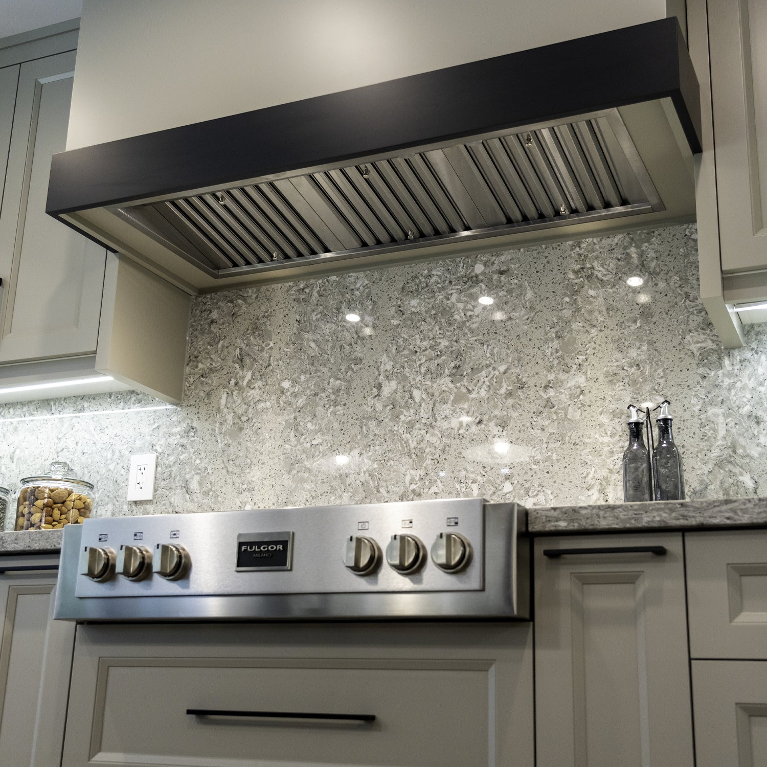 VICTORY Stainless Steel 30" 750 CFM Range Hood Insert - Q5-30-8