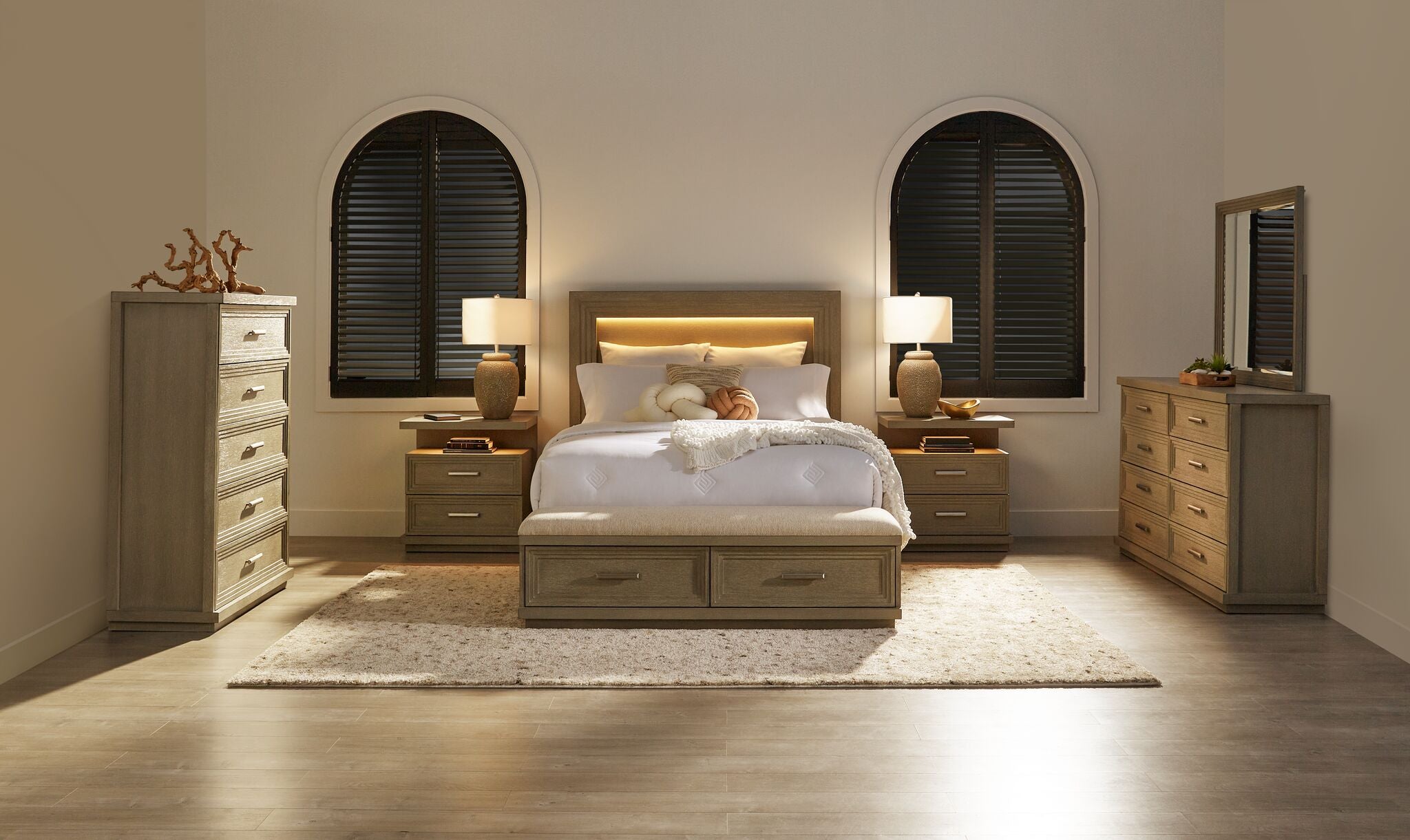 Fresh Perspective Cascade 6-Piece King Storage Bench Bedroom Package - Dovetail Grey