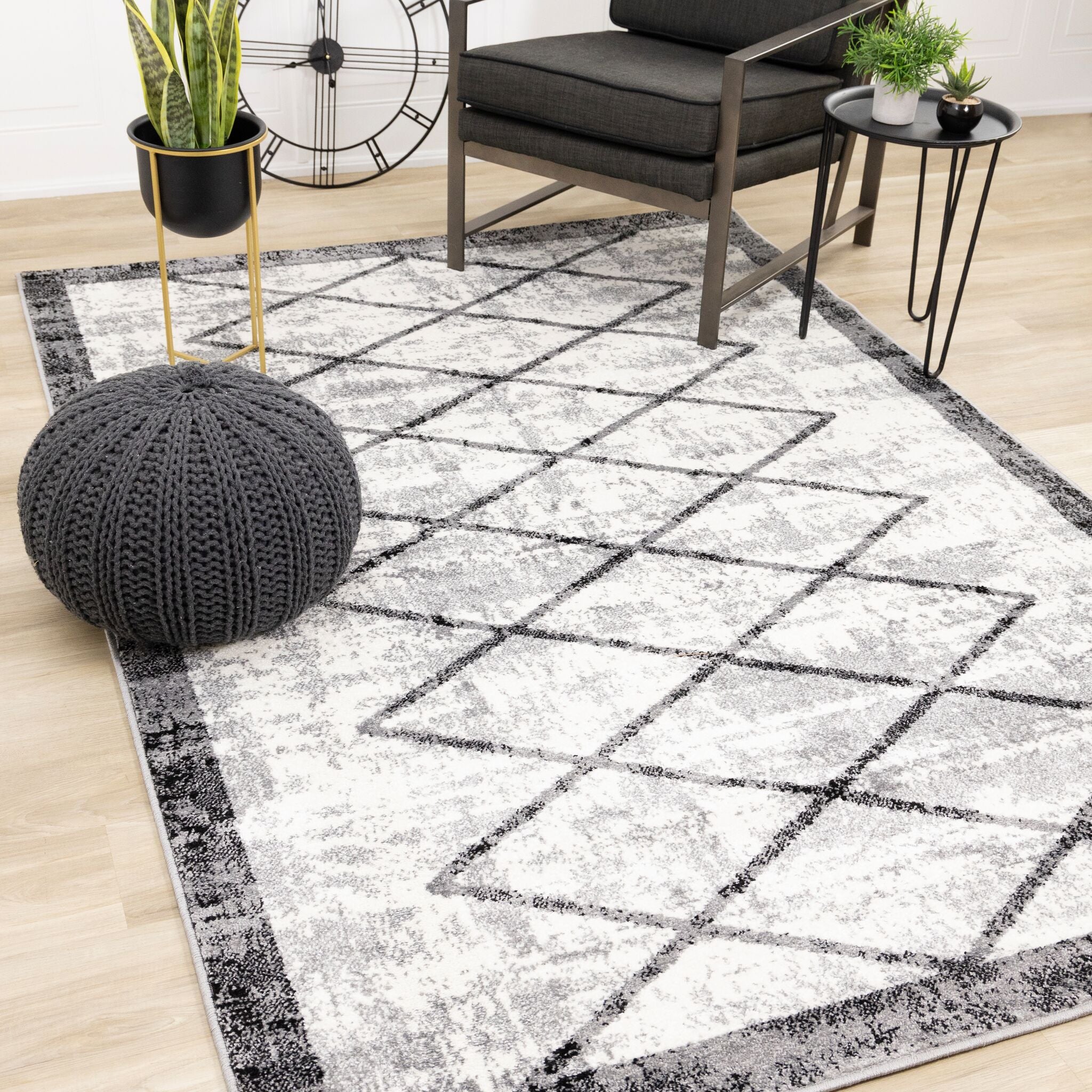 Ashwood 6'7" x 9'10" Distressed Lattice Area Rug - Grey, Black, White