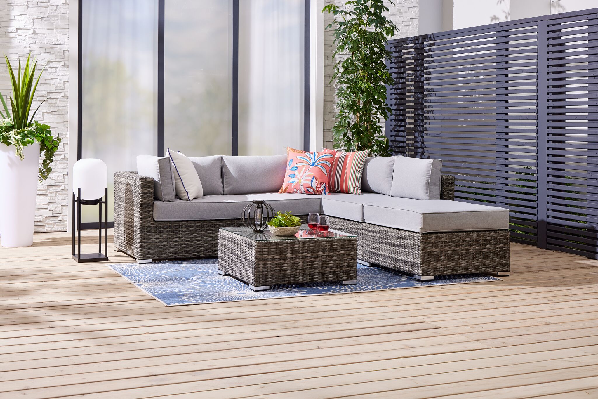 Cove 3 - Piece Outdoor Sectional - Dark Grey