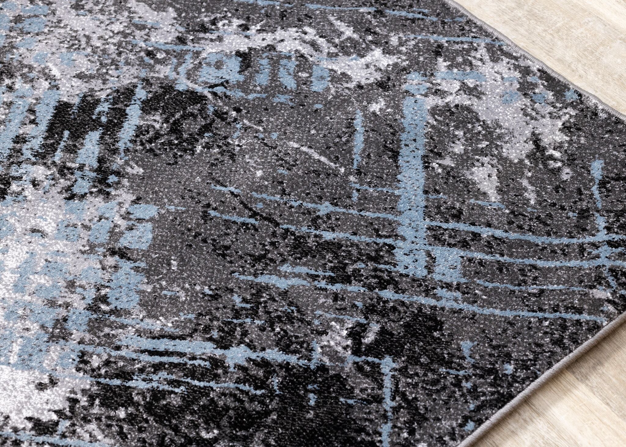 Dawn 5'3" x 7'7" Worn Crosshatch Area Rug - Grey, Blue