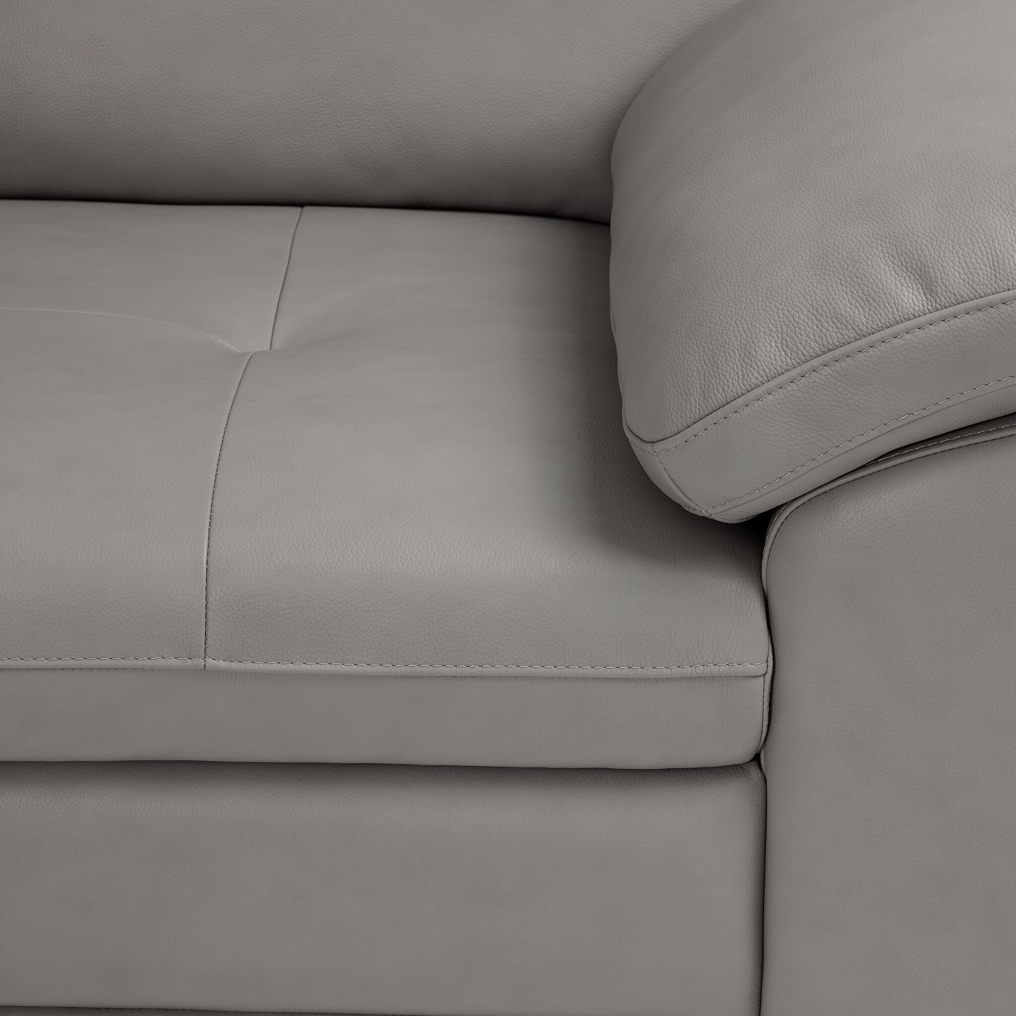 Daytona Leather 2-Piece Sectional with Left-Facing Chaise - Light Grey