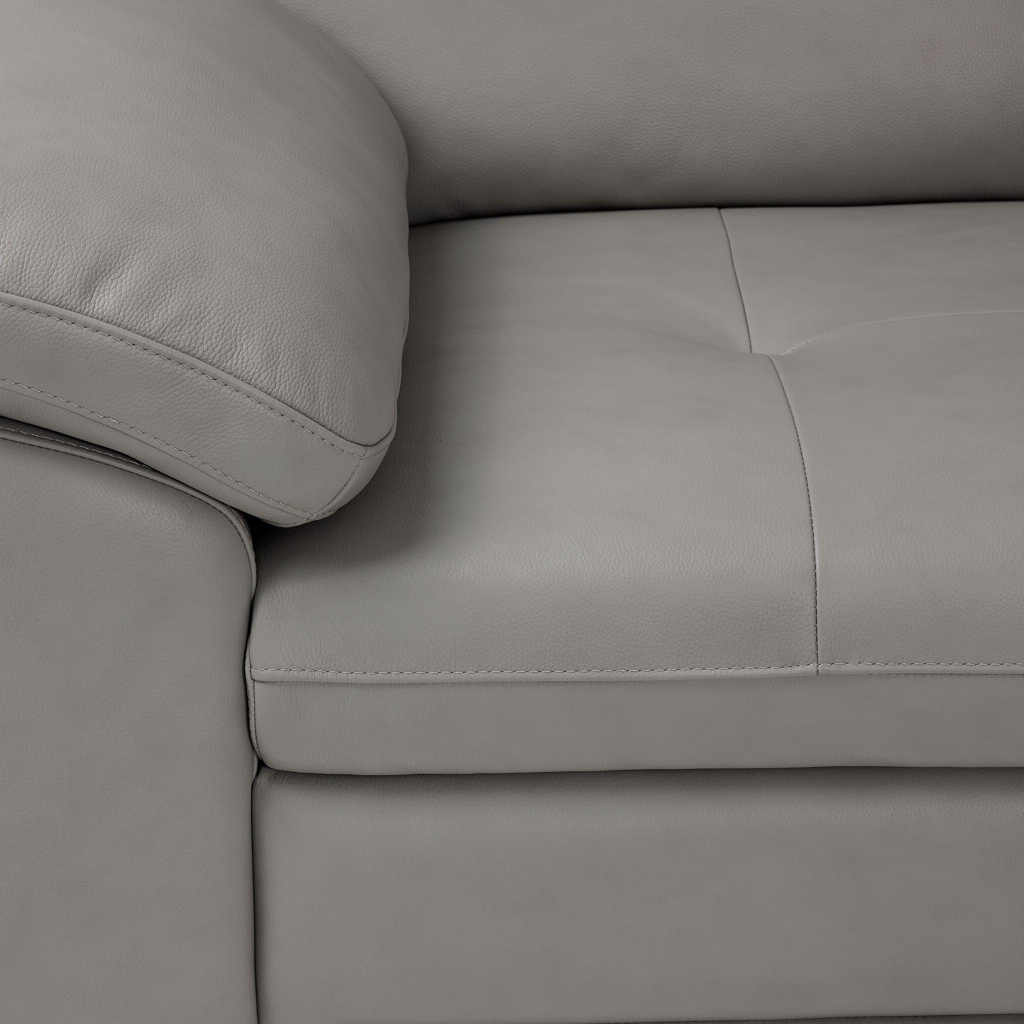 Daytona Leather 2-Piece Sectional with Right-Facing Chaise - Light Grey