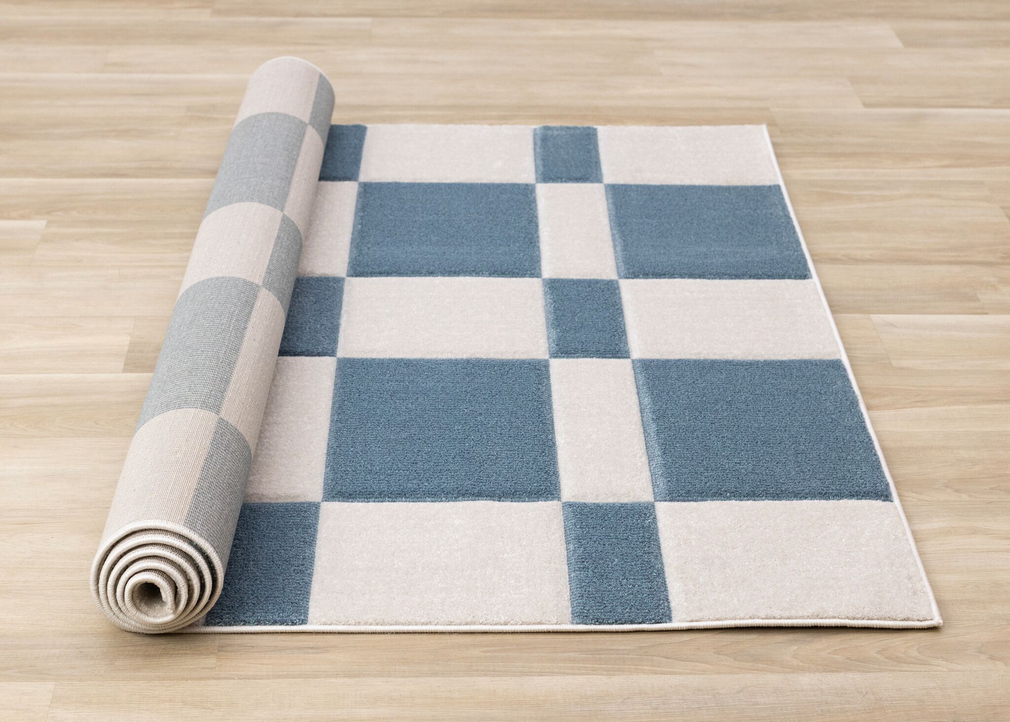 Ocean Blocks 5'3" x 7'7" Banded Rectangle Area Rug - Blue, White