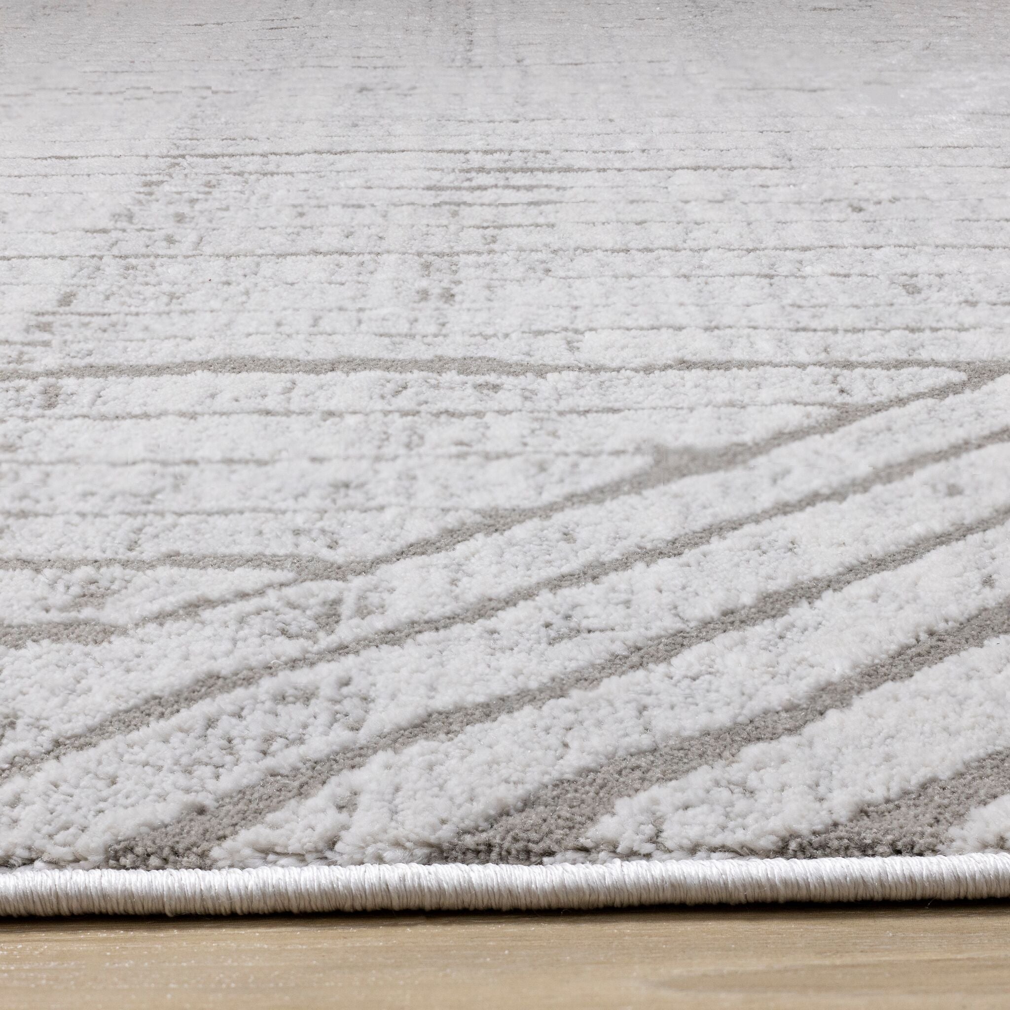 Hayden 6'7" x 9'6" Modern Lines Area Rug - Grey