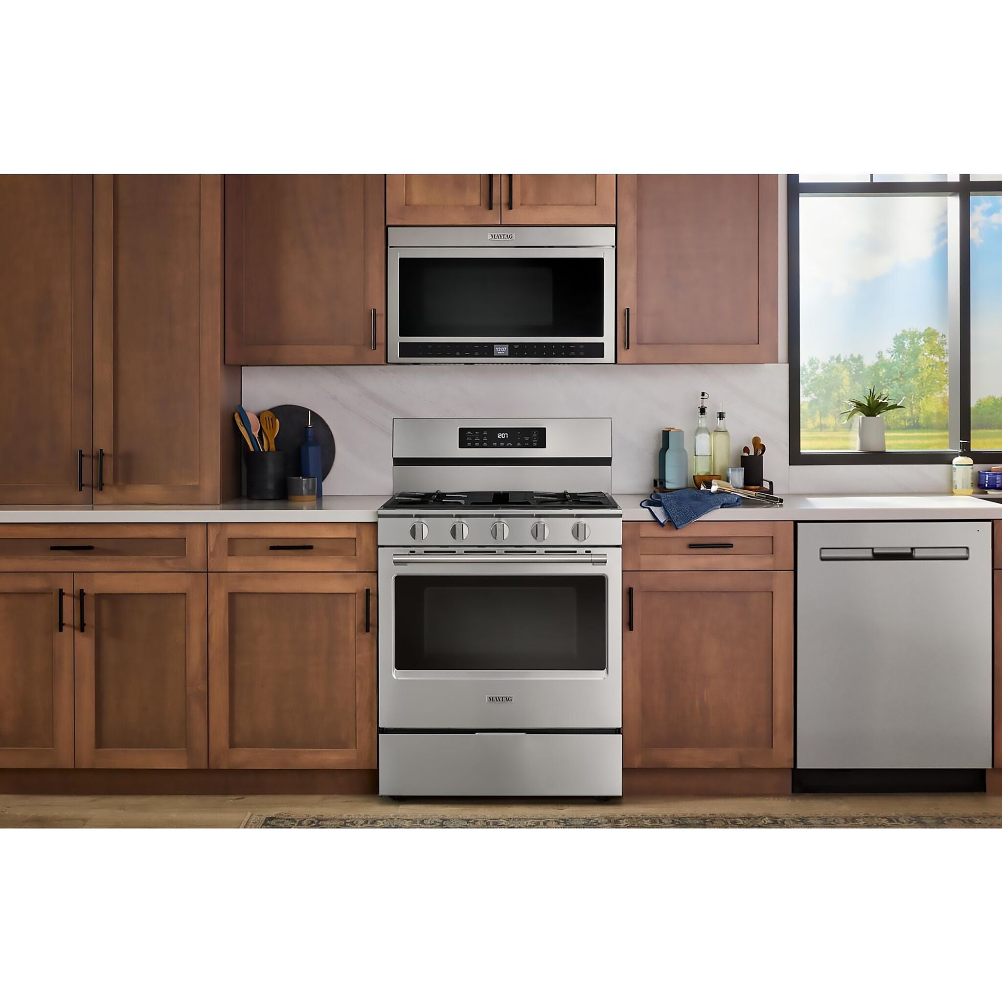 Maytag Fingerprint Resistant Stainless Steel Freestanding Gas Convection Range (5. cu.ft.) - MFGS7030SZ