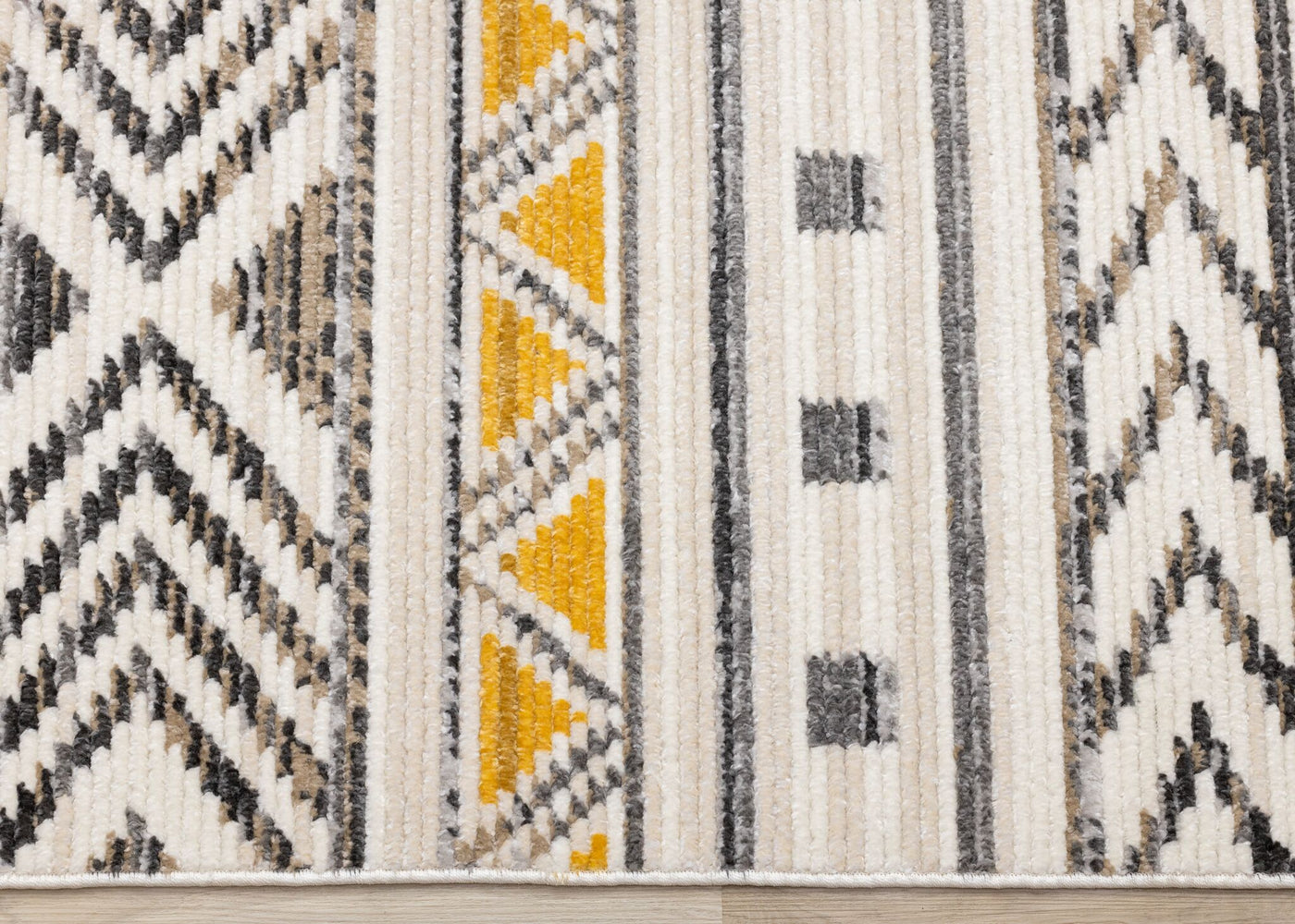 Golden Peaks 5'3" x 7'7" Tribal Area Rug - Grey, Yellow