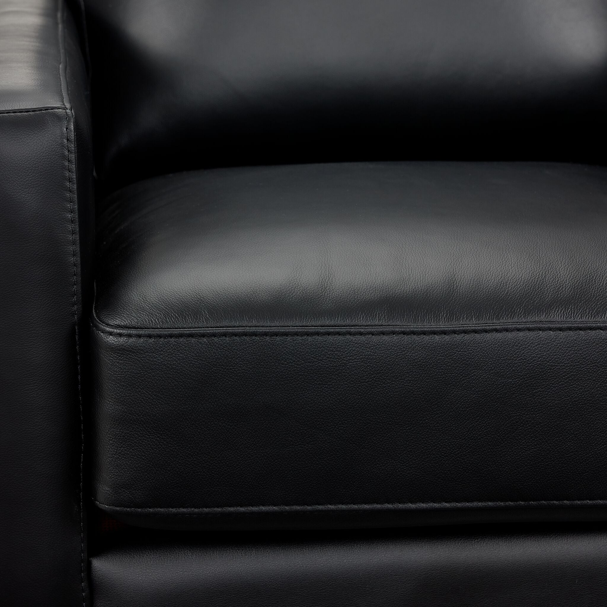 Nevada Leather Swivel Chair - Black