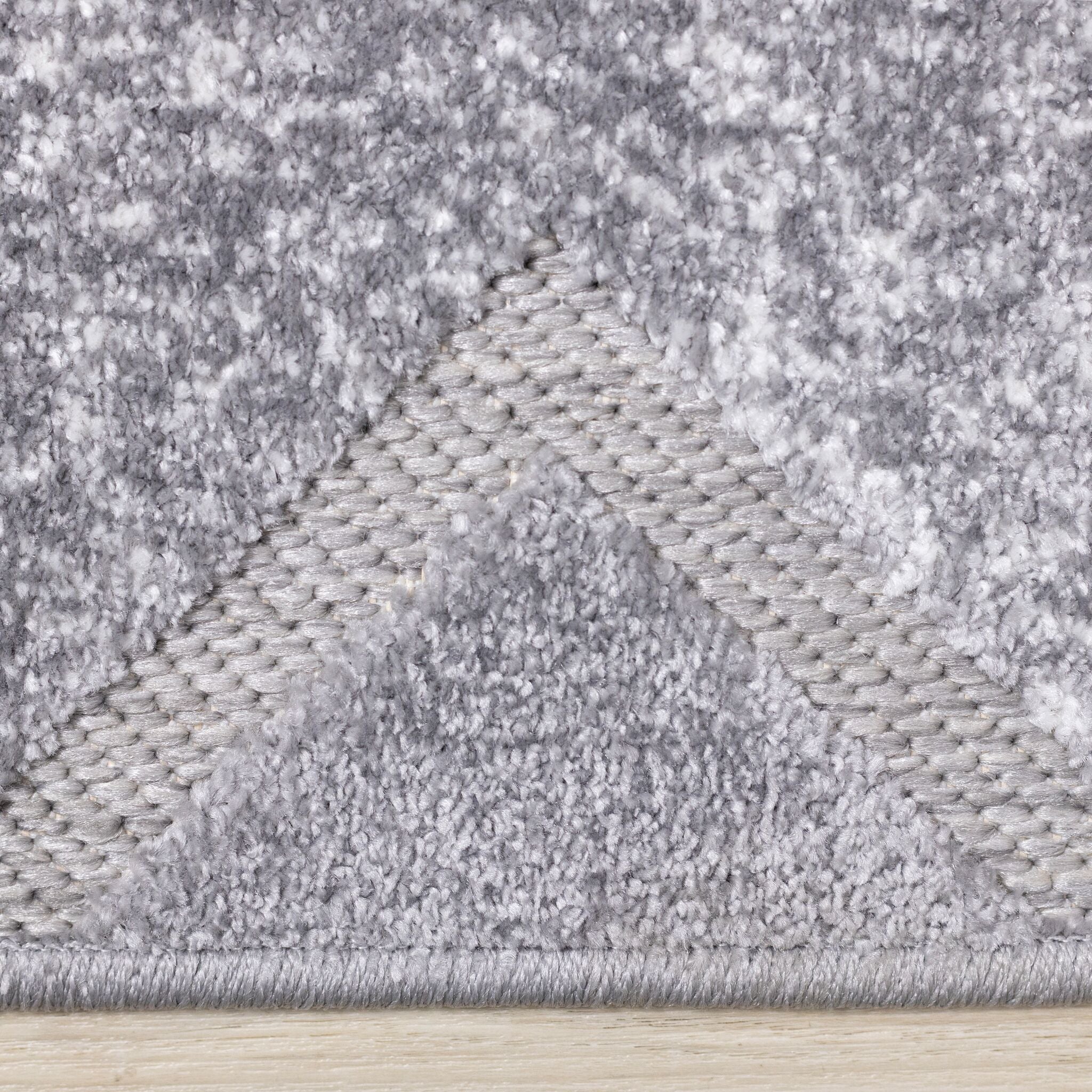 Diamond Mist 6'7" x 9'6" Diamond Pattern Area Rug - Grey, White