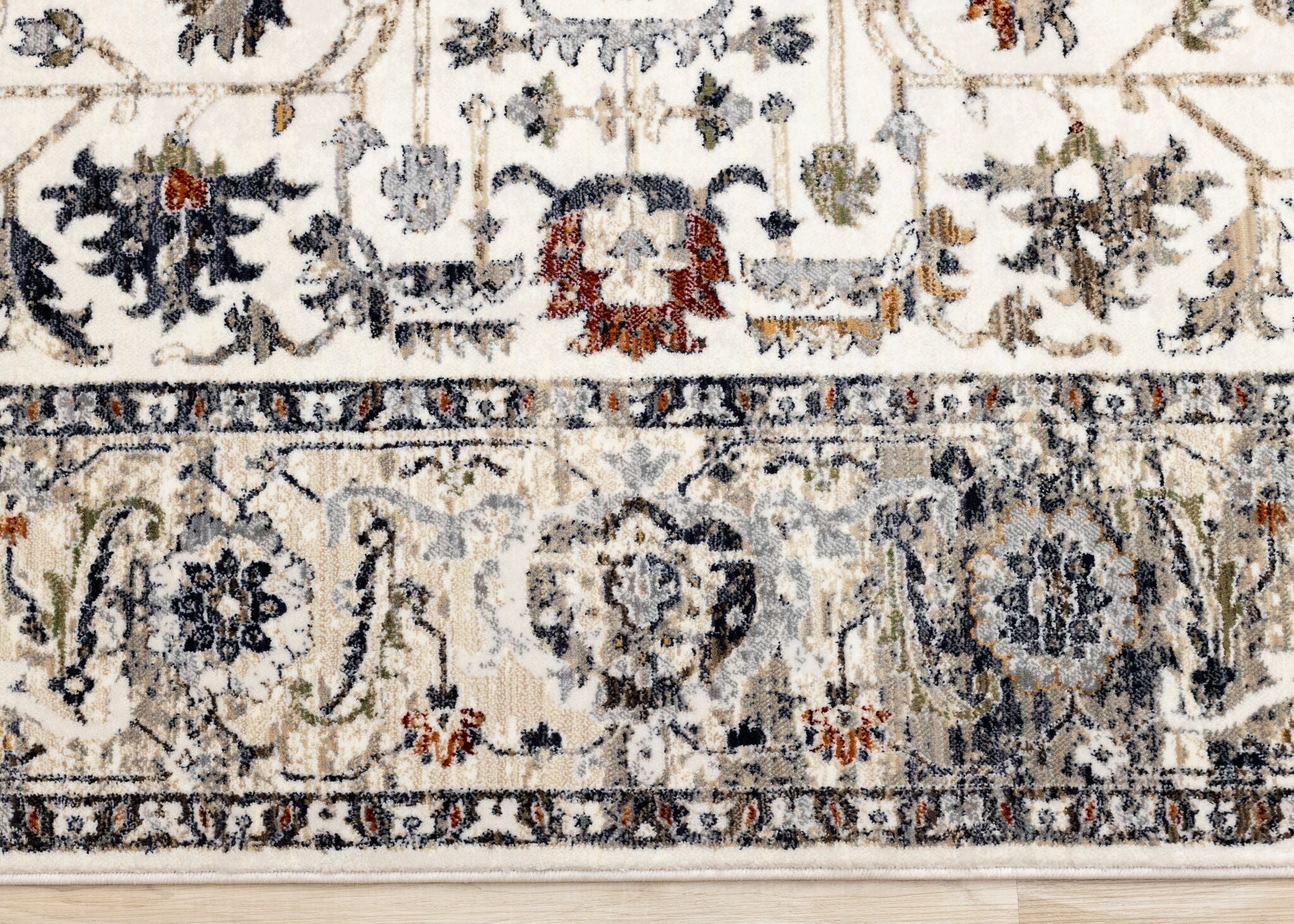 Serene 5'3" x 7'7" Intricate Border Area Rug