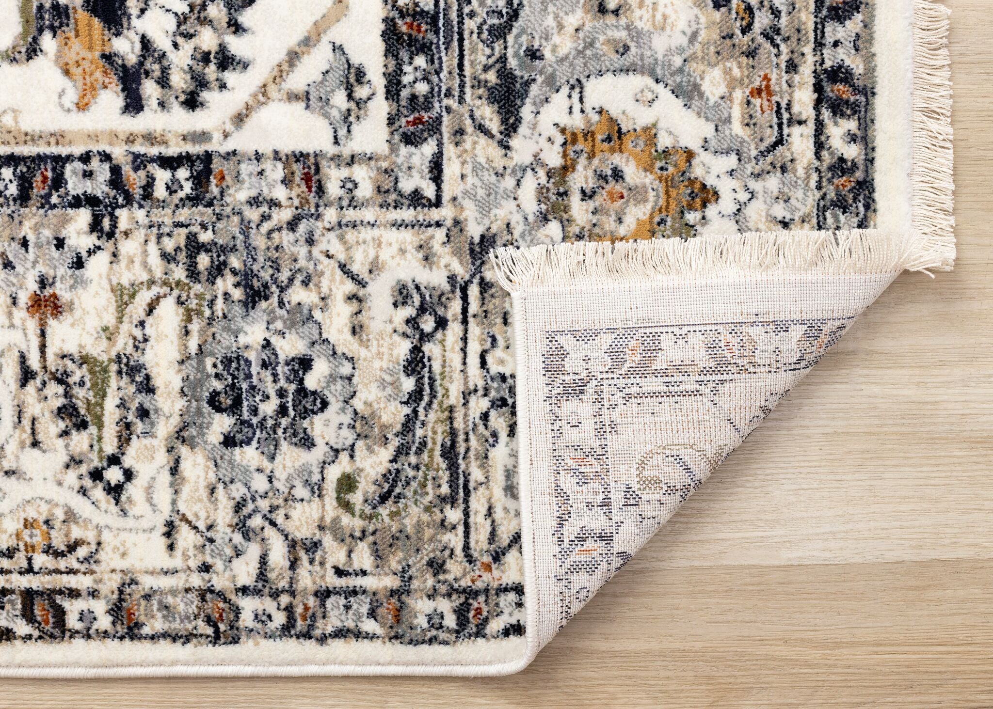 Serene 5'3" x 7'7" Intricate Border Area Rug