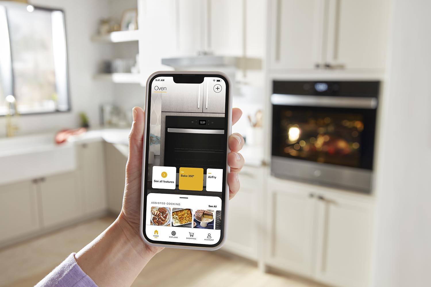 Whirlpool Fingerprint Resistant Stainless Steel Wall Oven (4.30 Cu Ft) - WOES5027LZ