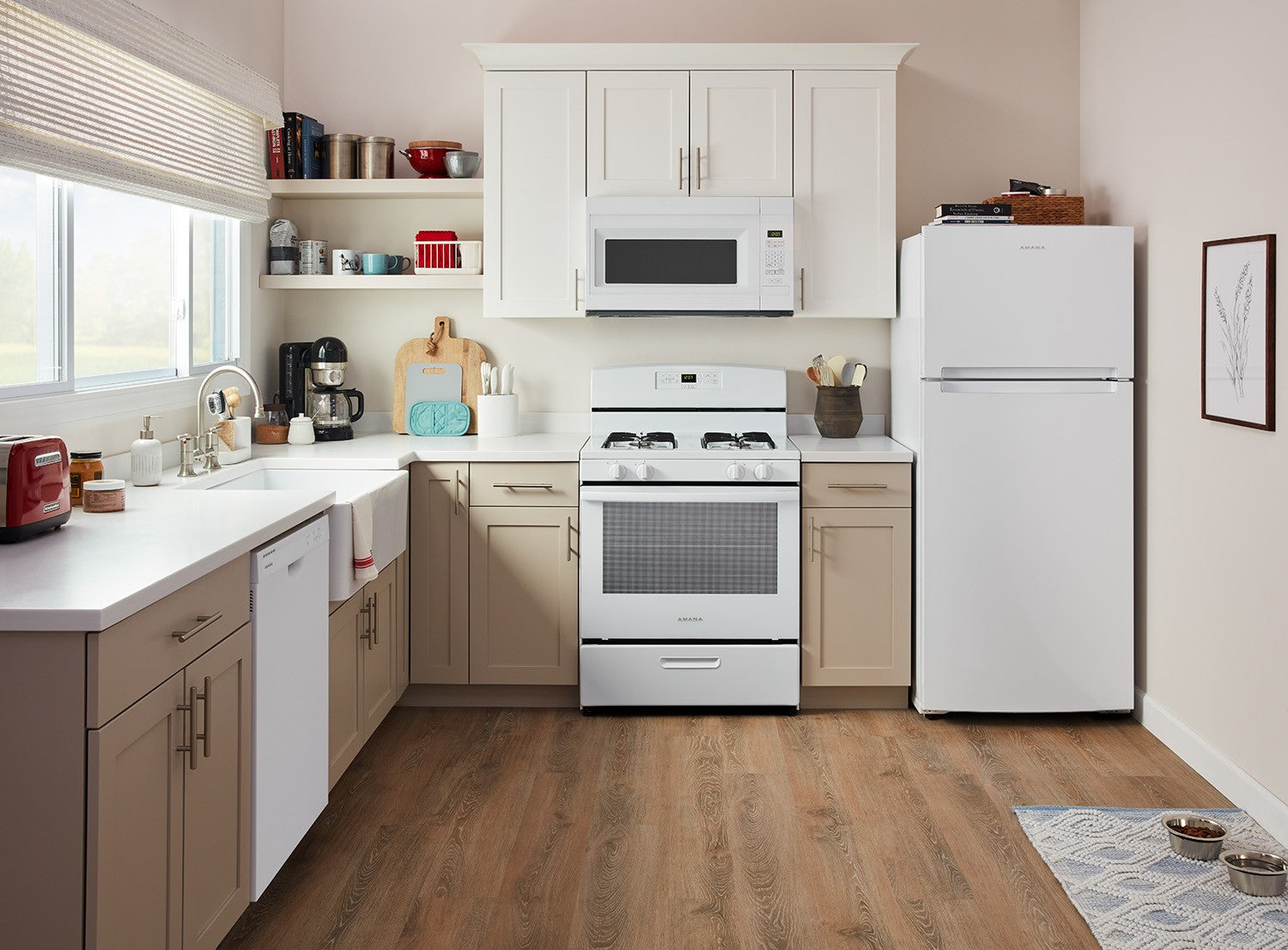 Amana 30.5" 16.4 Cu. Ft. White Top-Freezer Refrigerator - ARTX3028PW