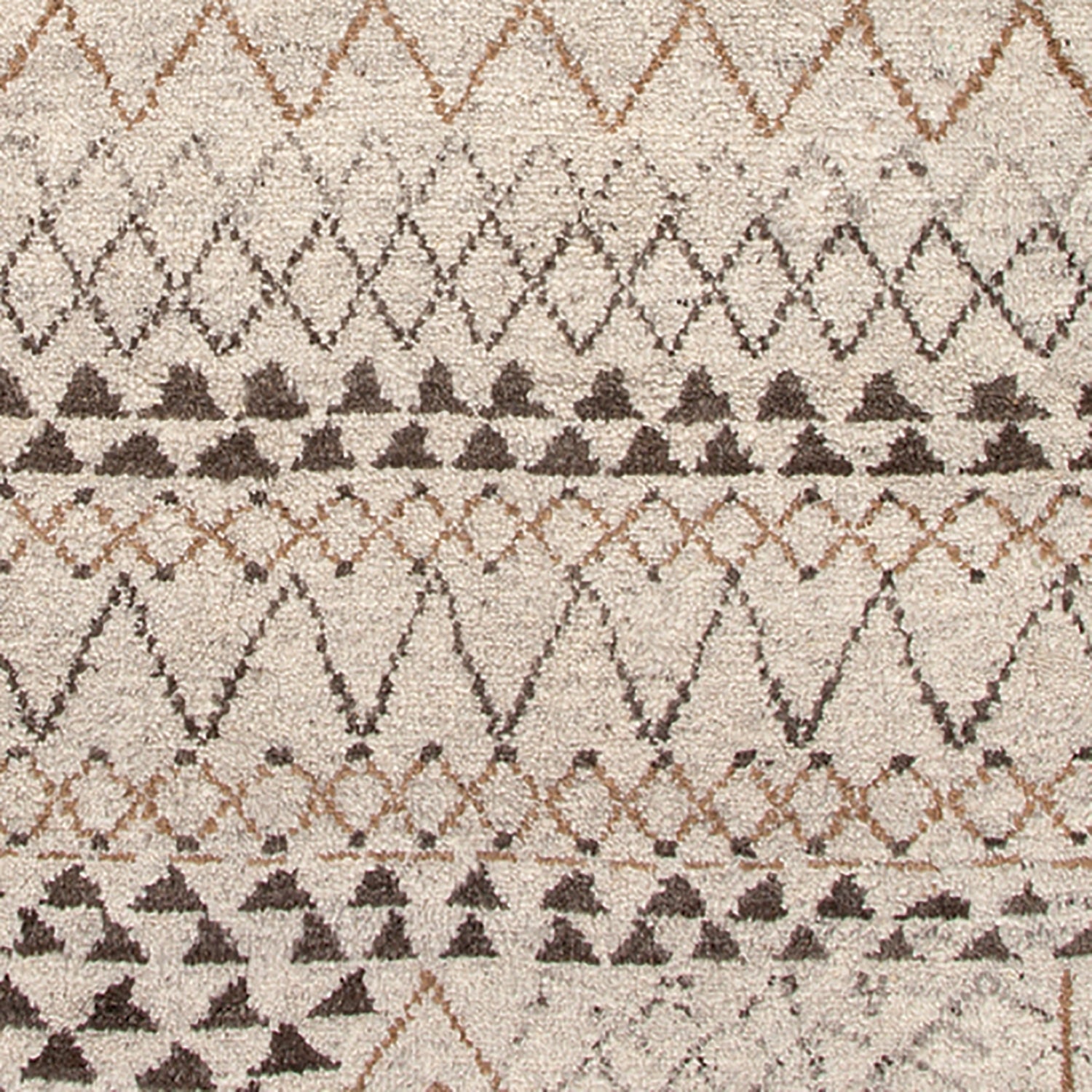 Zamunda 5' x 8' Area Rug - Sandstorm Paloma