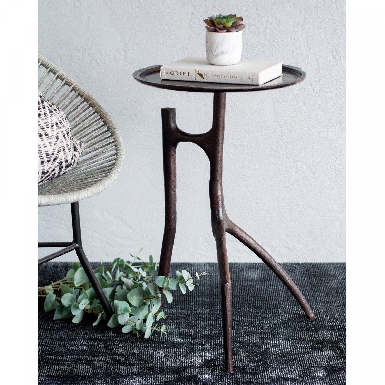 Maddy 16" Accent Table