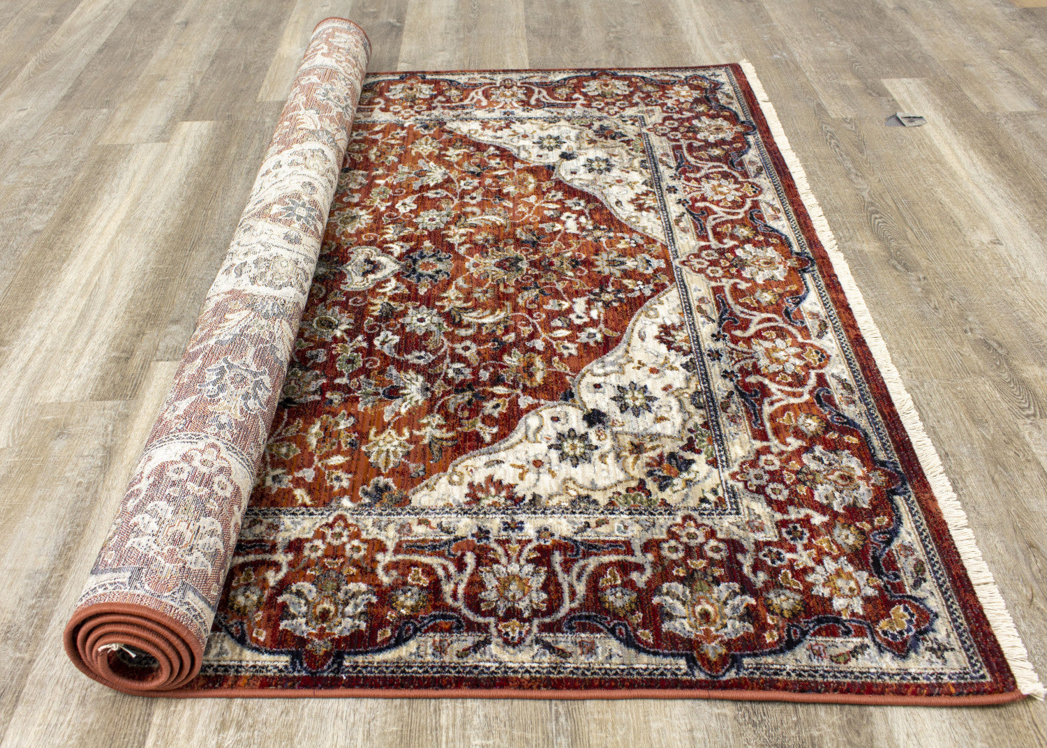 Satara Classic Border Area Rug - 5' X 8' - Red/Cream