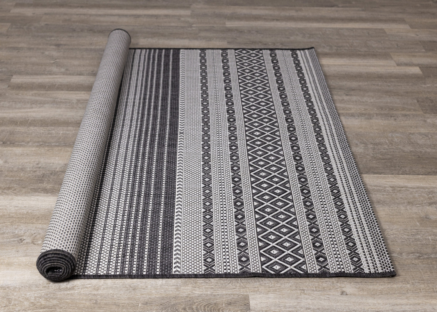 Jango Indoor/Outdoor Tribal Area Rug - 8' X 11' - Grey/Black