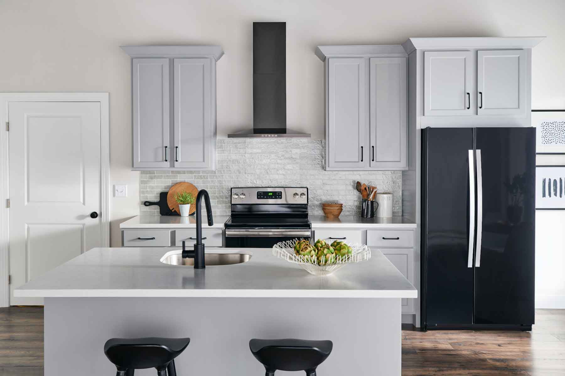 Broan Black Stainless Steel 30" 450 CFM Designer Chimney Range Hood - BWS1304BLS