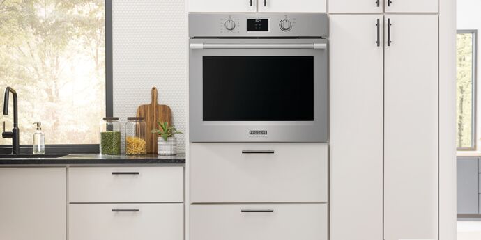 Frigidaire Professional Smudge-Proof® Stainless Steel 30" Single Wall Oven with Total Convection (5.3 cu. ft.) - PCWS3080AF