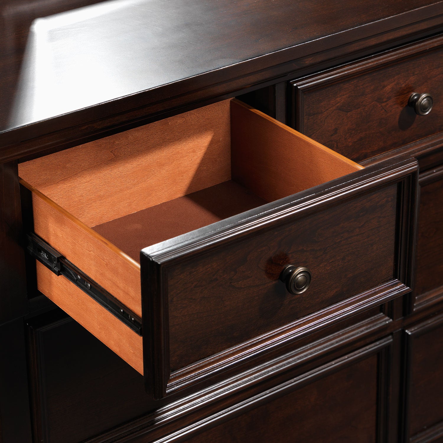 Chester 6-Piece Queen Storage Bedroom Package - Cherry