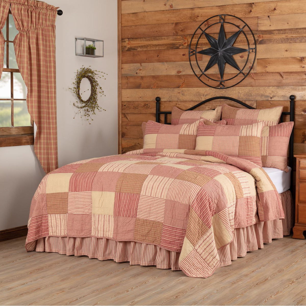 Kiraly Utca I King Quilt - Red