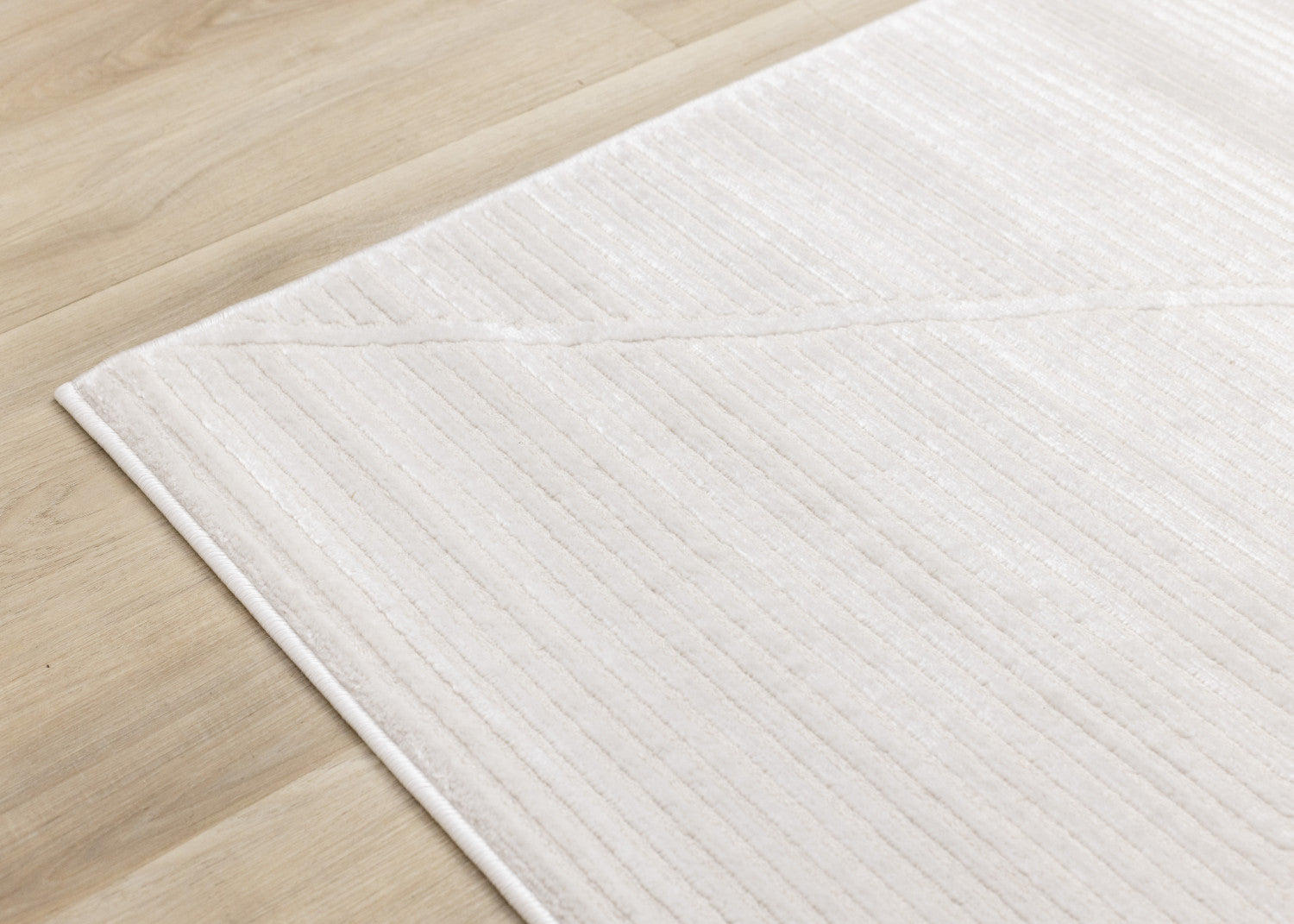 Logan Modern Lines Area Rug - 5' X 8' - Cream