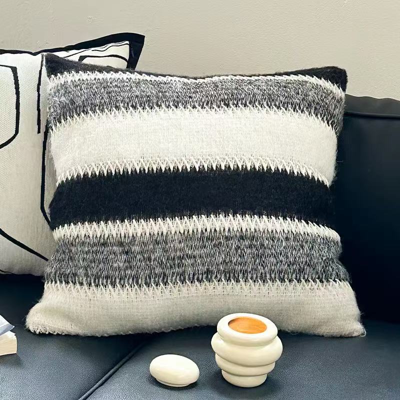 Free Spirit 18 x 18" Cushion - Grey, Black, White