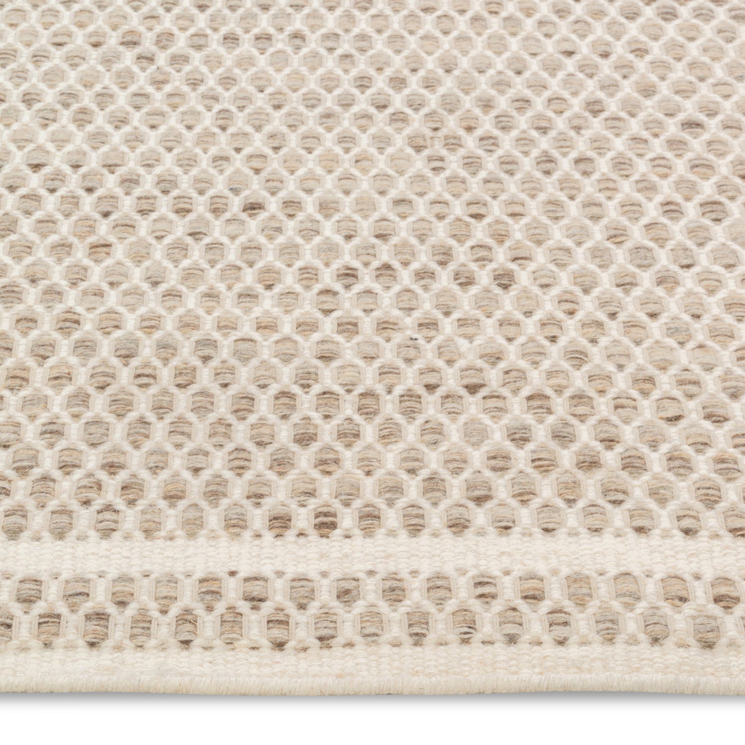 Alaska Reversible Modern Rug - 5' x 8' - Beige/Brown