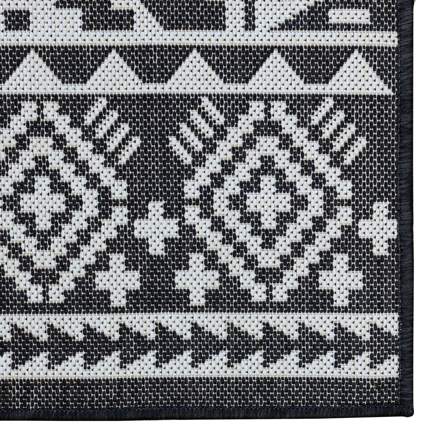 Cabana Tribal Indoor/Outdoor Rug - 8' x 10' - Black