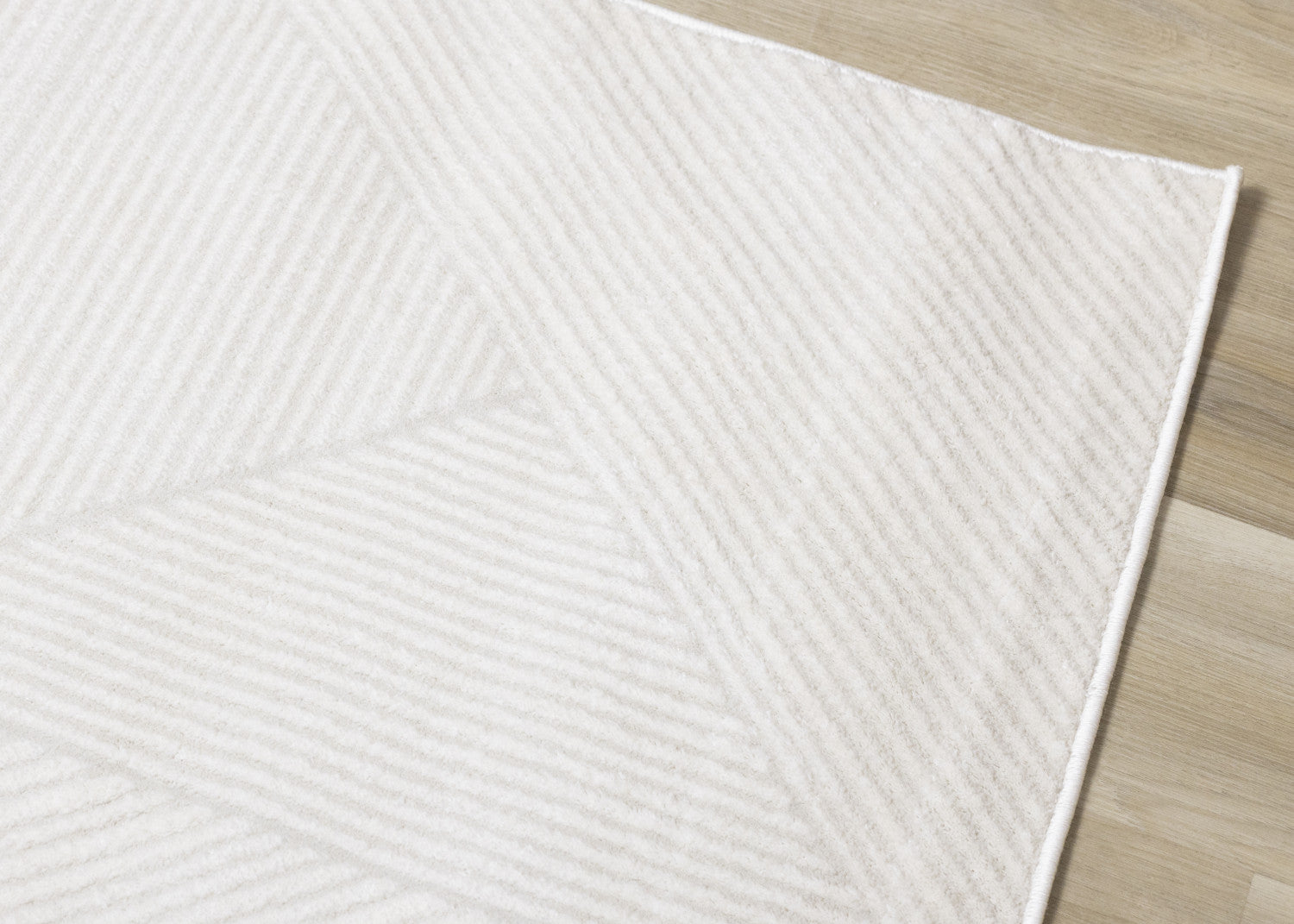 Hillary Neutral Diamonds Area Rug - 8' X 11' - Cream