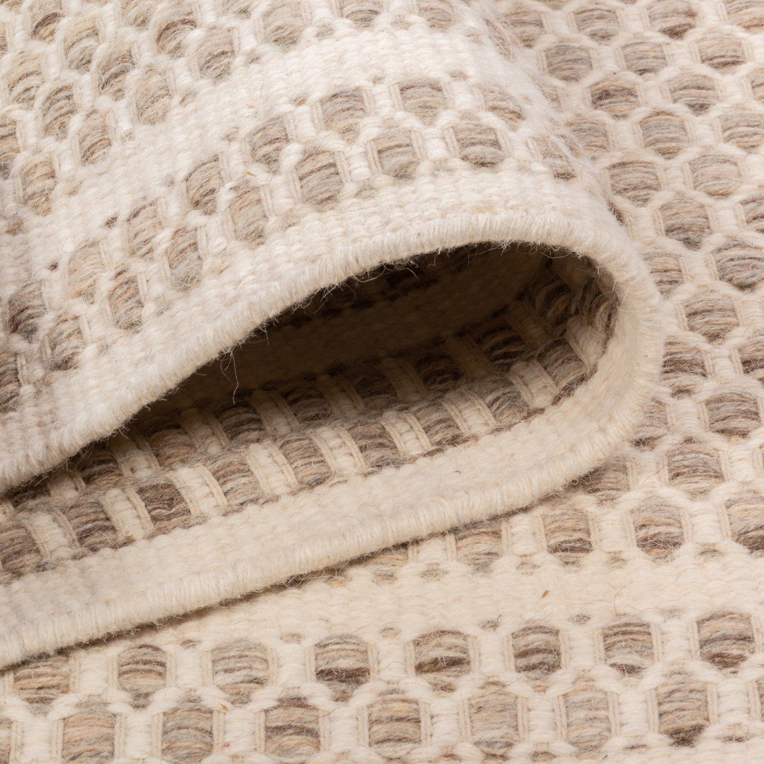 Alaska Reversible Modern Rug - 5' x 8' - Beige/Brown