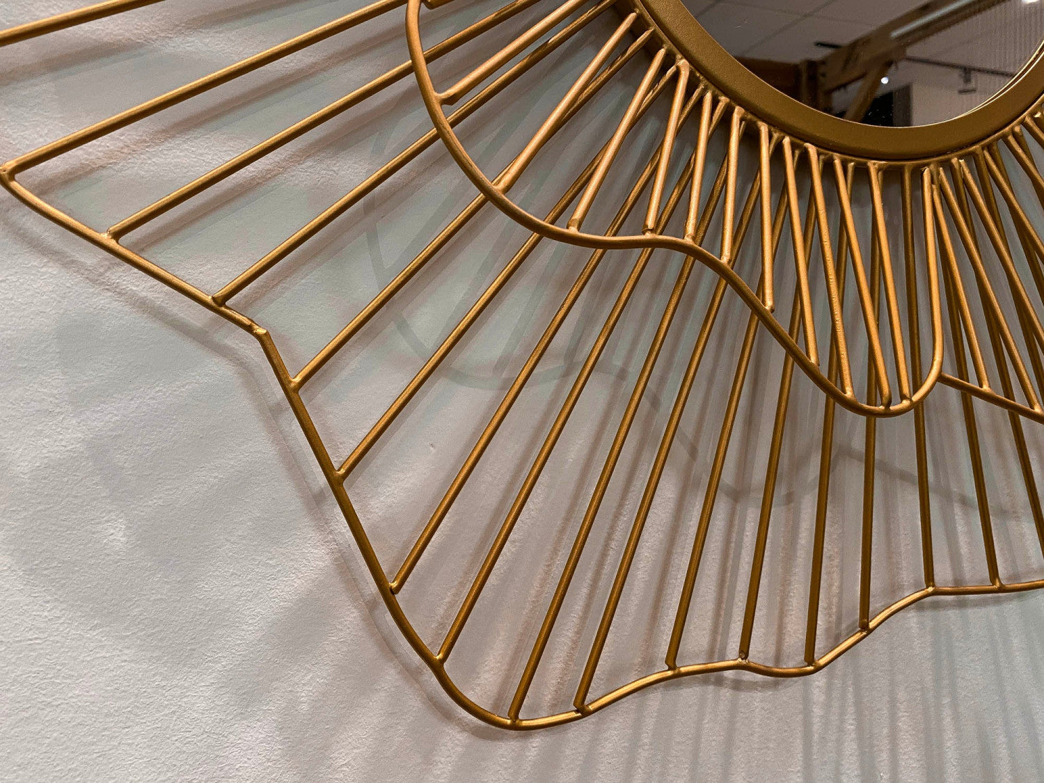 Vadra Flower Mirror - Gold