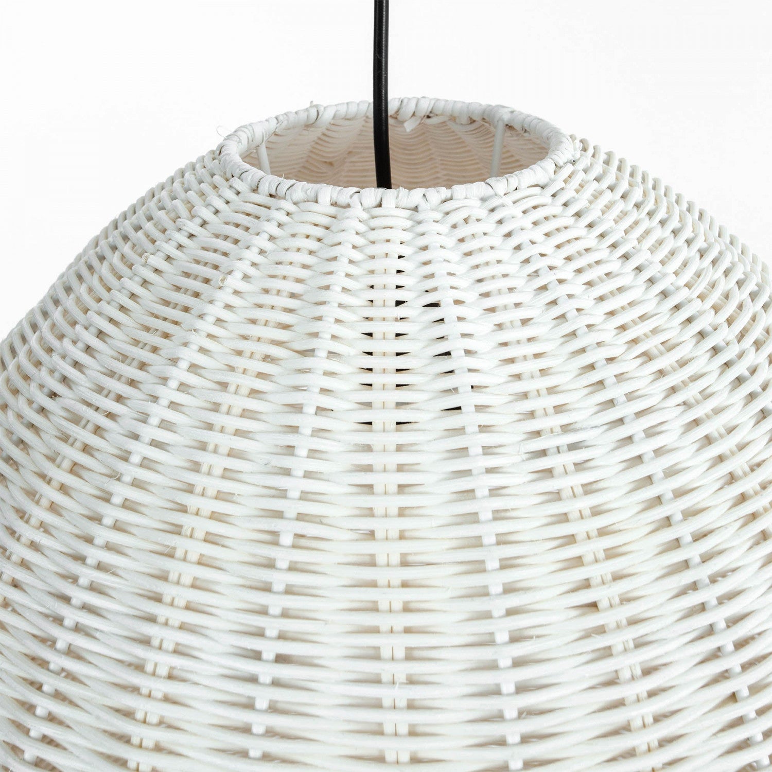 Iskren Medium Chandelier - Natural